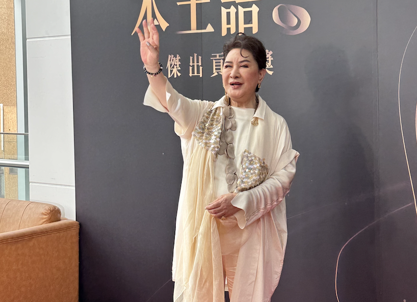 楊麗花致力推廣講台語和歌仔戲。（圖／記者蔡依庭攝）