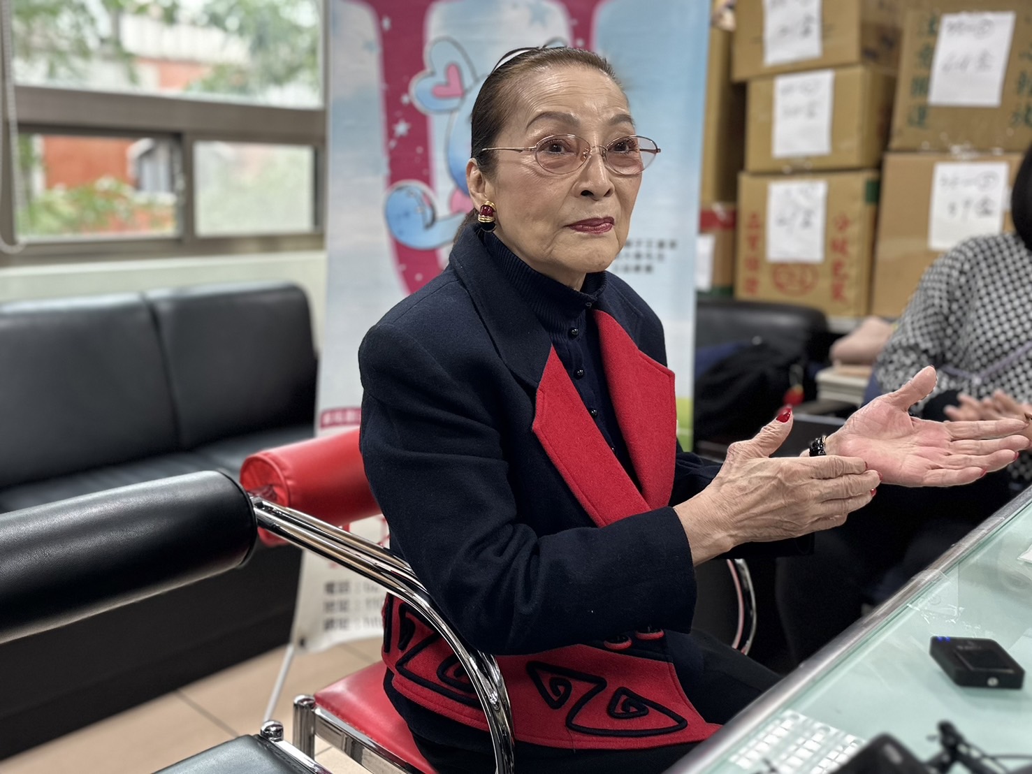 憶如講話還是鏗鏘有力。(圖/記者蔡依庭攝)