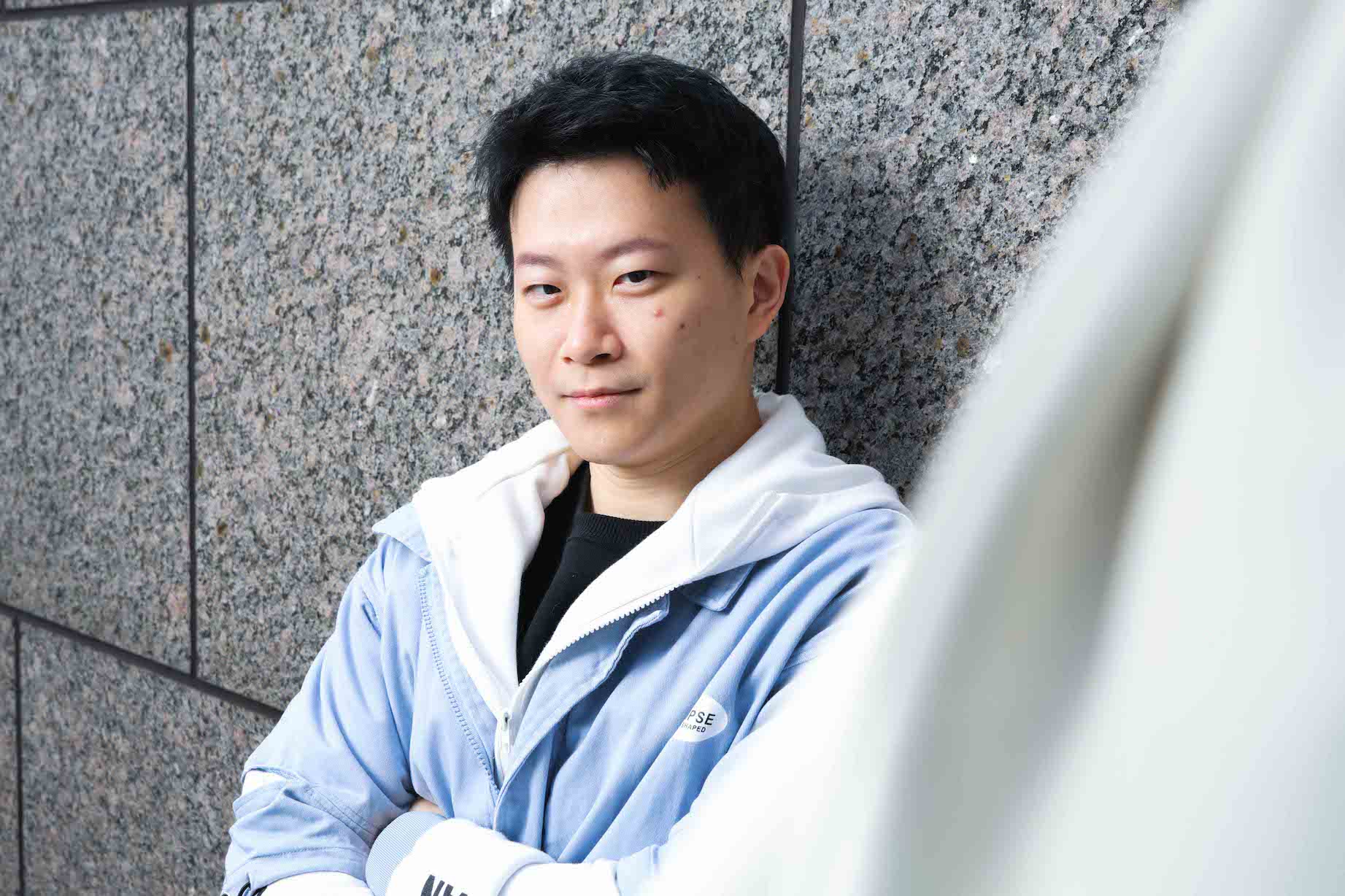 耿賢坦言曾經偶包很重，但也慢慢接受被調侃。（圖／娛樂中心）
