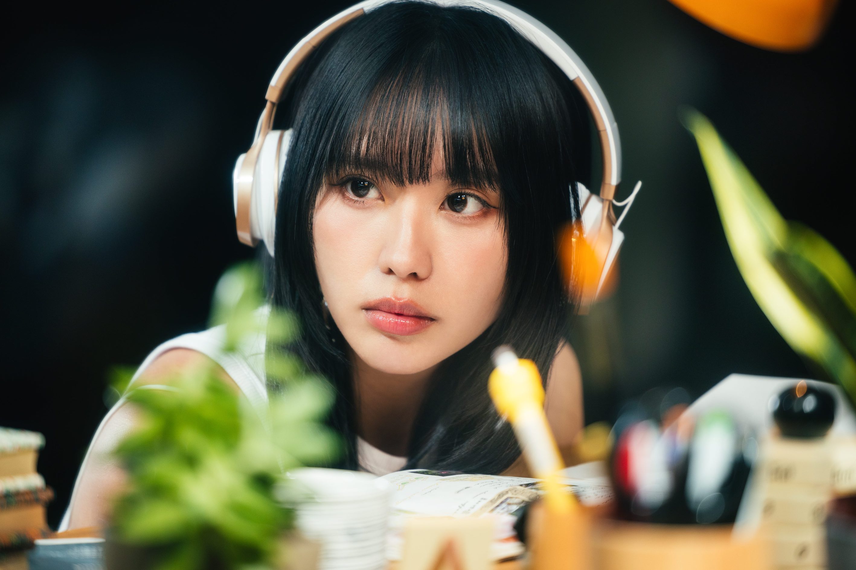 李芷婷全新單曲〈習慣後就別說痛了〉將於6月14日正式數位發行。（圖／華納音樂提供）