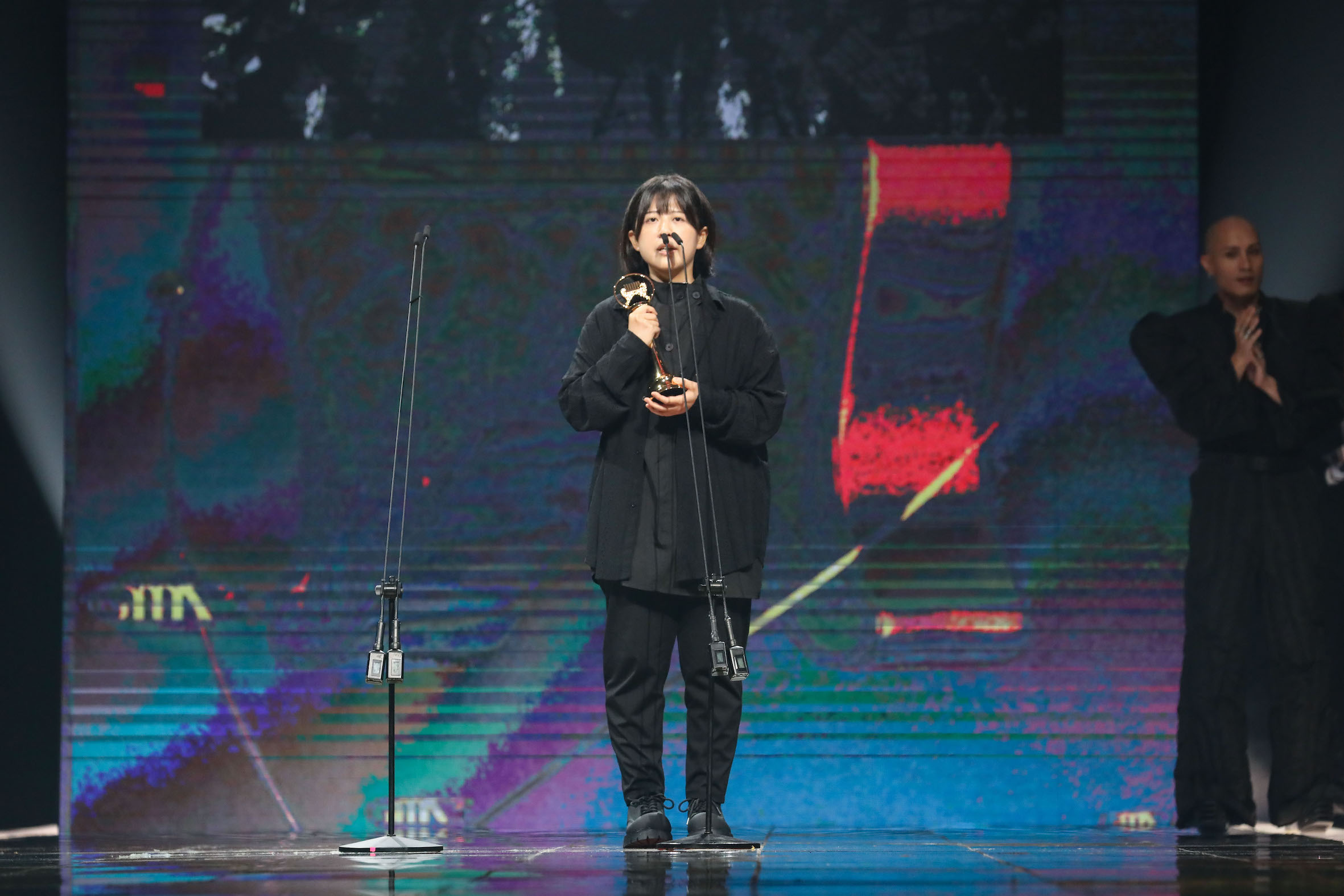 金曲35/「草東沒有派對」連拿兩大獎! 經紀人喊:希望樂團在|緯來新聞網