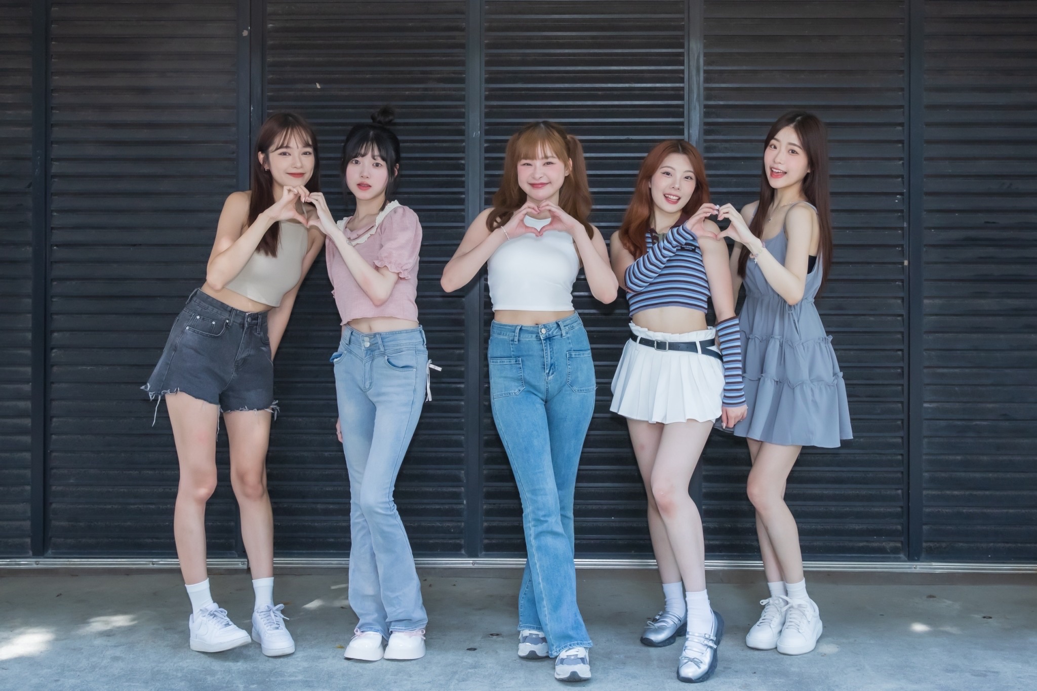 林佑珊（左起）、鄒鄒、林子珊、姵宸、柳柳徵選小龍女。（圖／莉奈享務所提供）