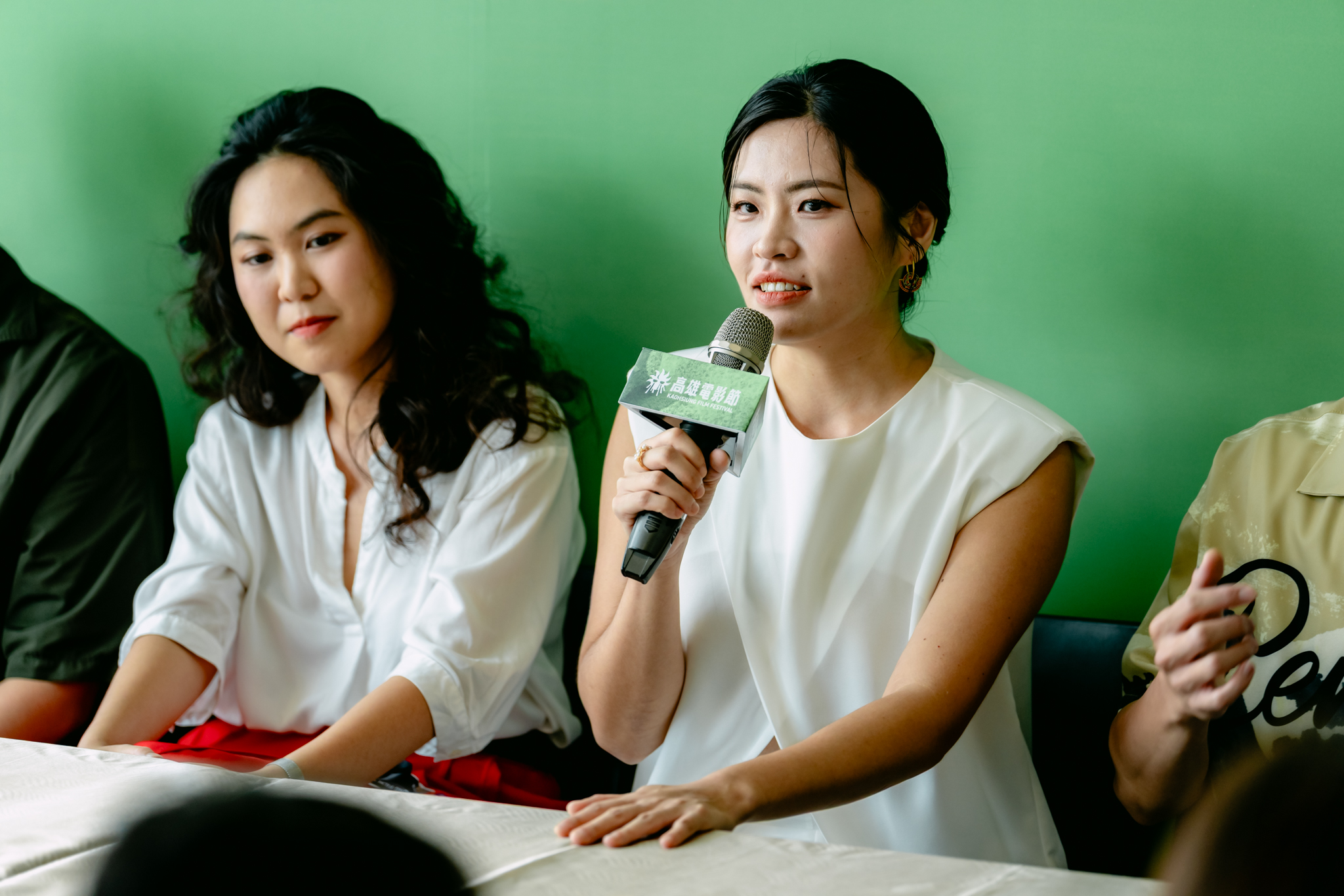 《工》導演吳承筠（左起）、製片黃映潔。（圖／高雄電影節提供）