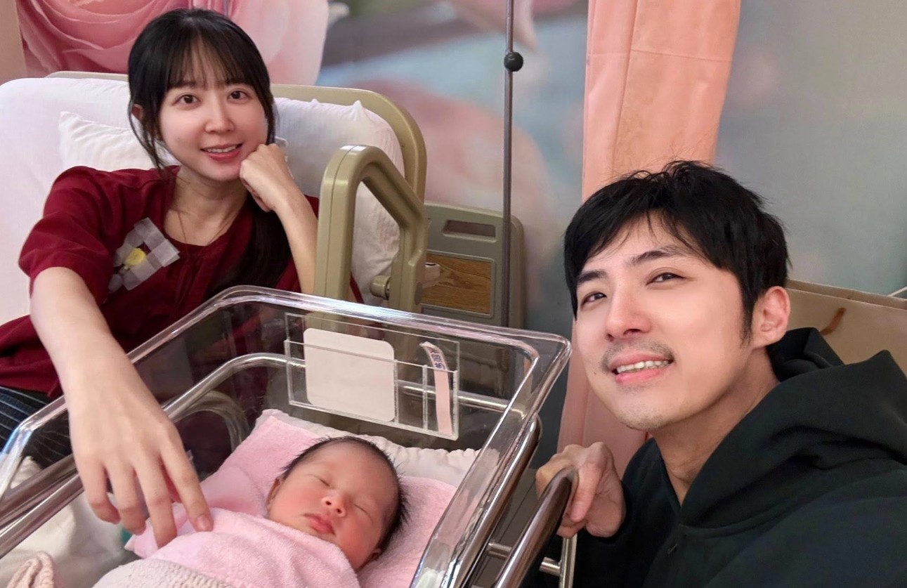 洪詩喜迎二寶。（圖／翻攝洪詩FB）