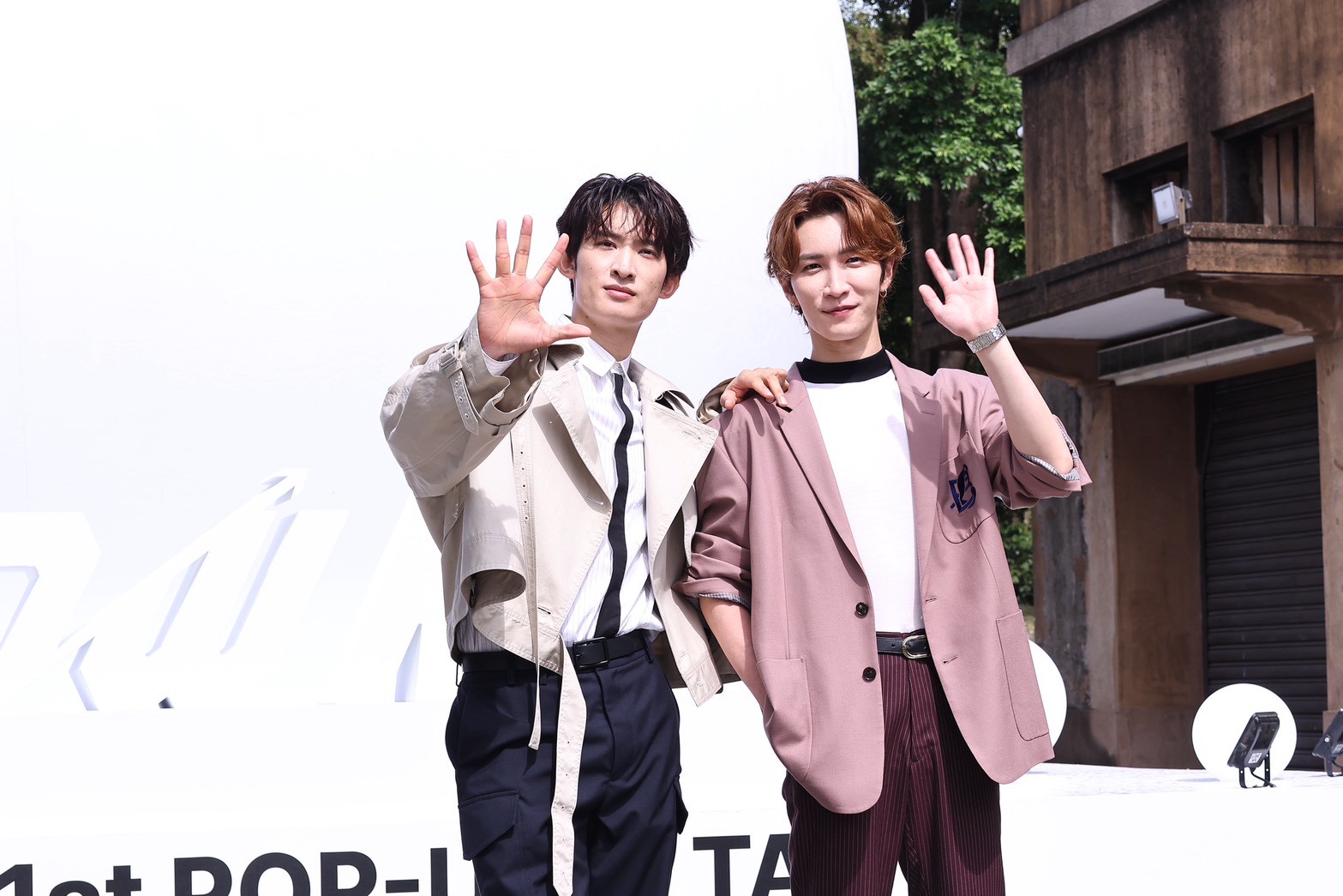 「Snow Man」向井康二、渡邊翔太推薦快閃店台北場限定的雪人雪糕。(圖/許方正攝)