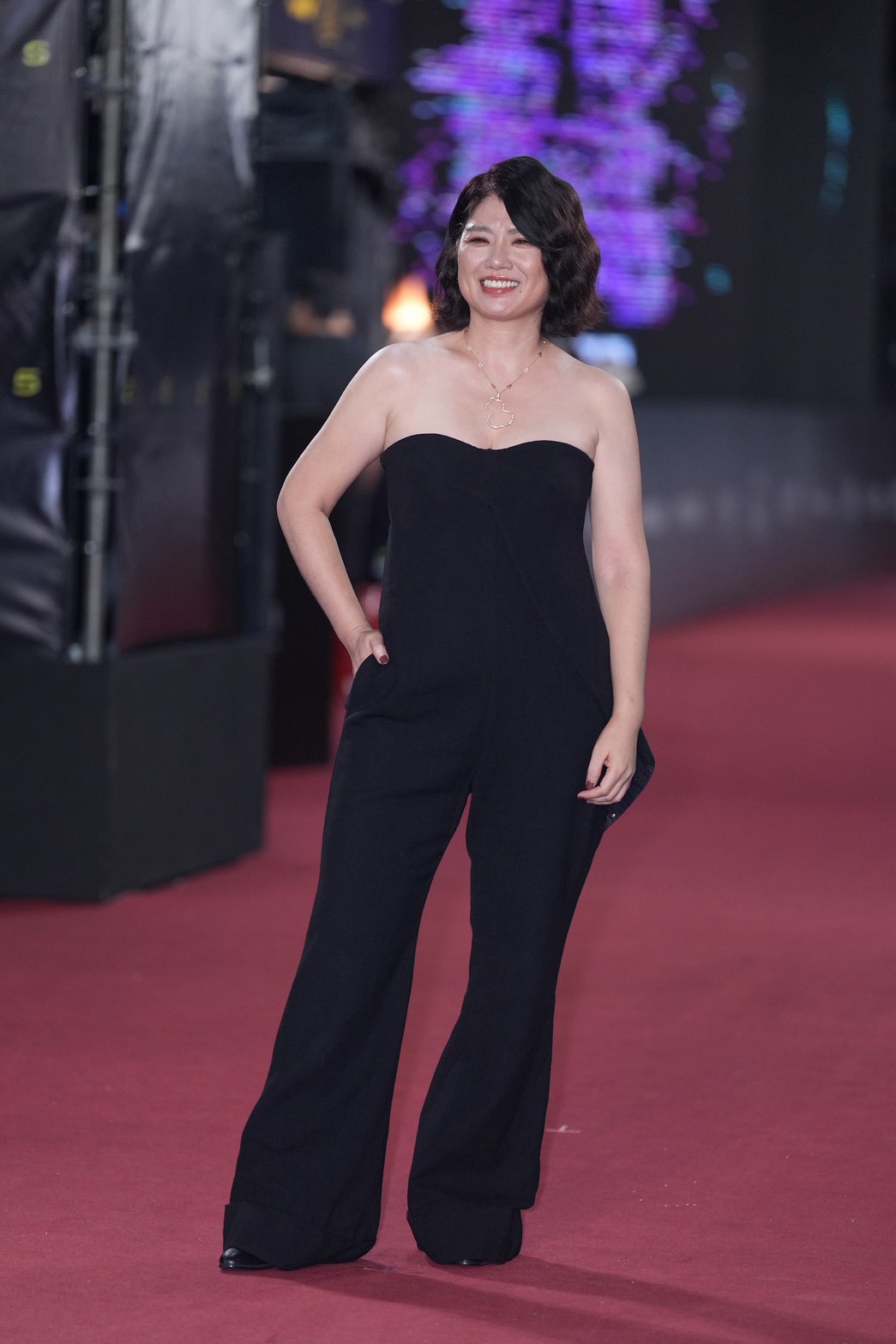 嚴藝文穿得性感。（圖／記者陳明中攝）