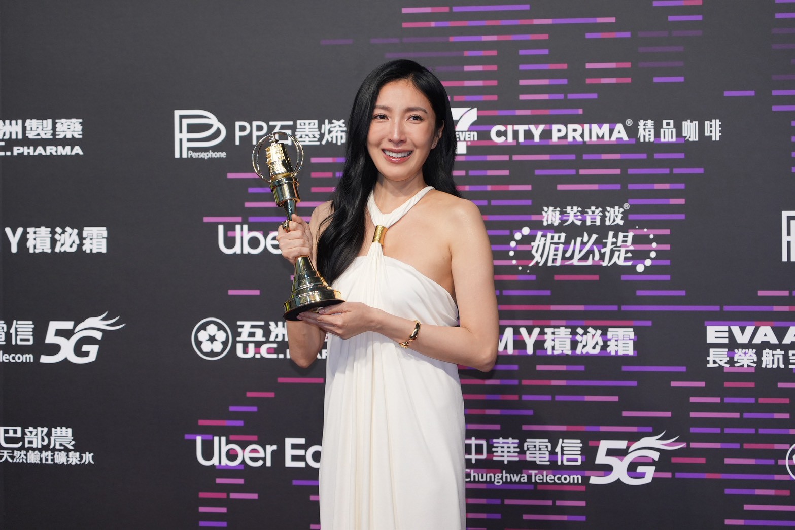 金鐘60／楊謹華真的拿到了最佳女主角　等18年謝評審「很有眼光」