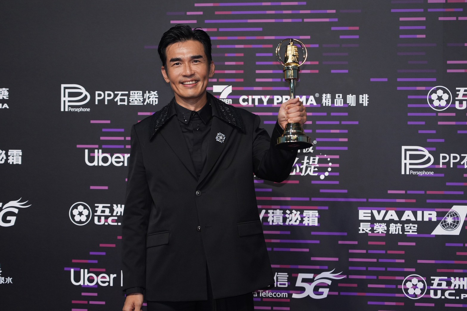 金鐘60／楊一展抱回男配！感性道謝經紀人守護25年
