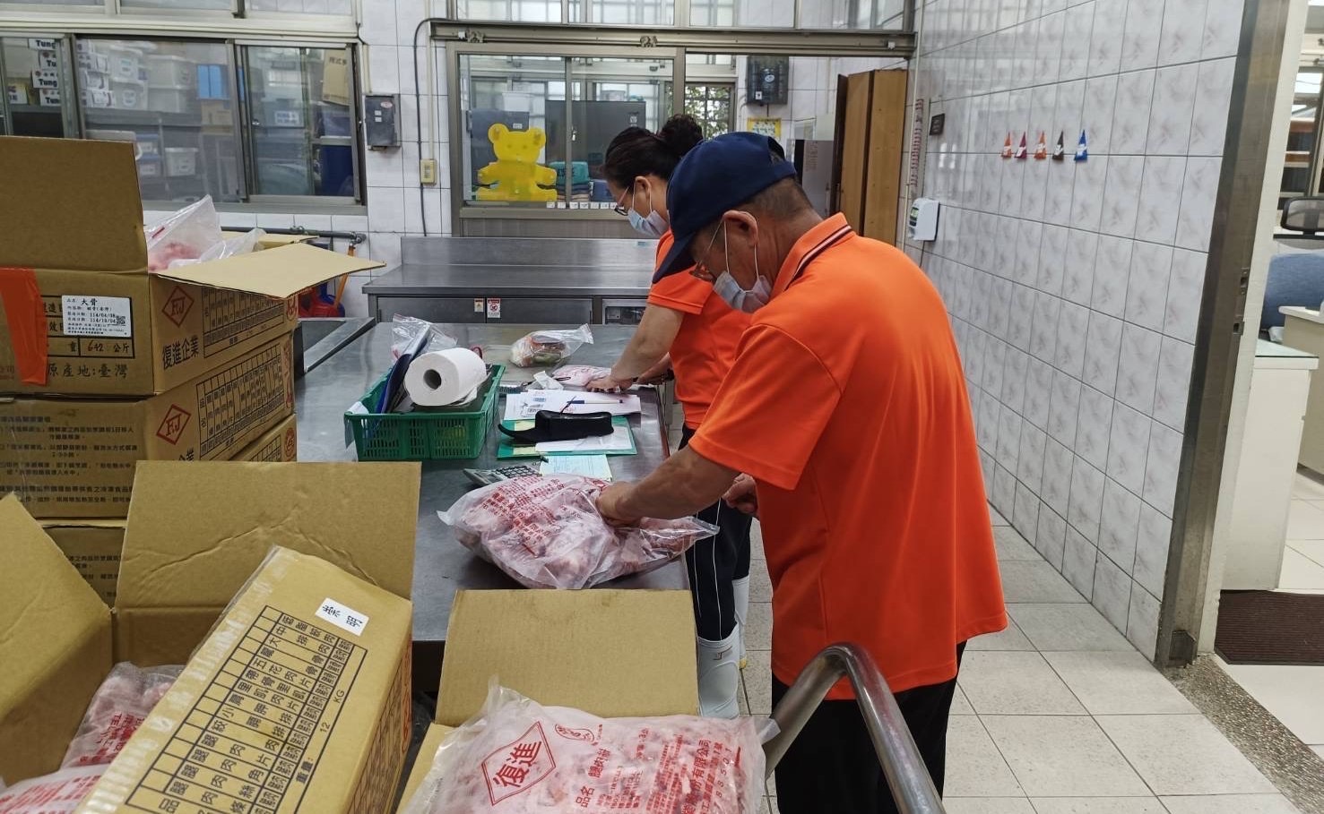 防堵非洲豬瘟,台南市學校午餐全面啟動食安應變措施。(圖/臺南市政府提供)