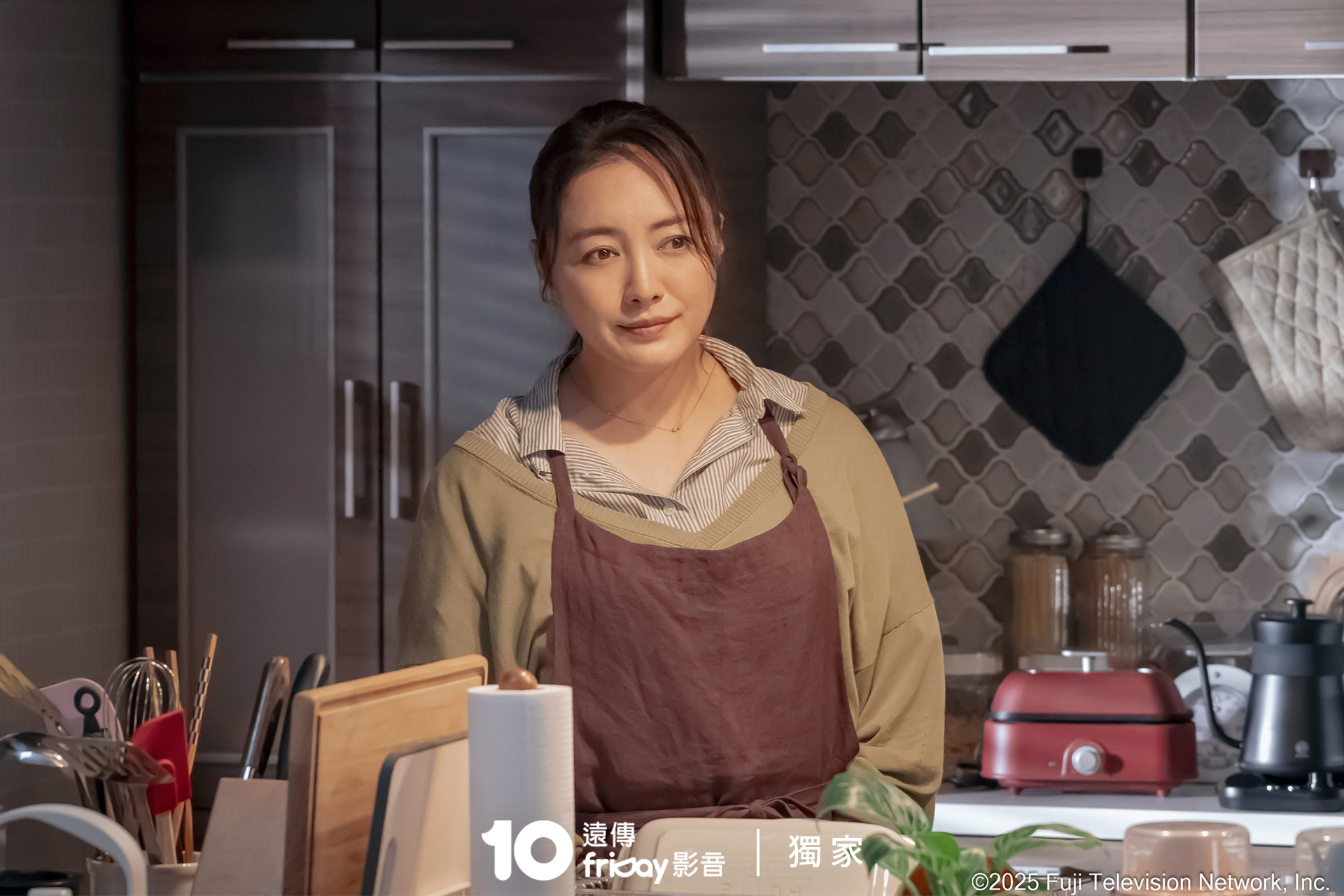 仲間由紀惠拍《小的時候,神明在身邊》久違回歸家庭劇主角。(圖/friDay影音提供)