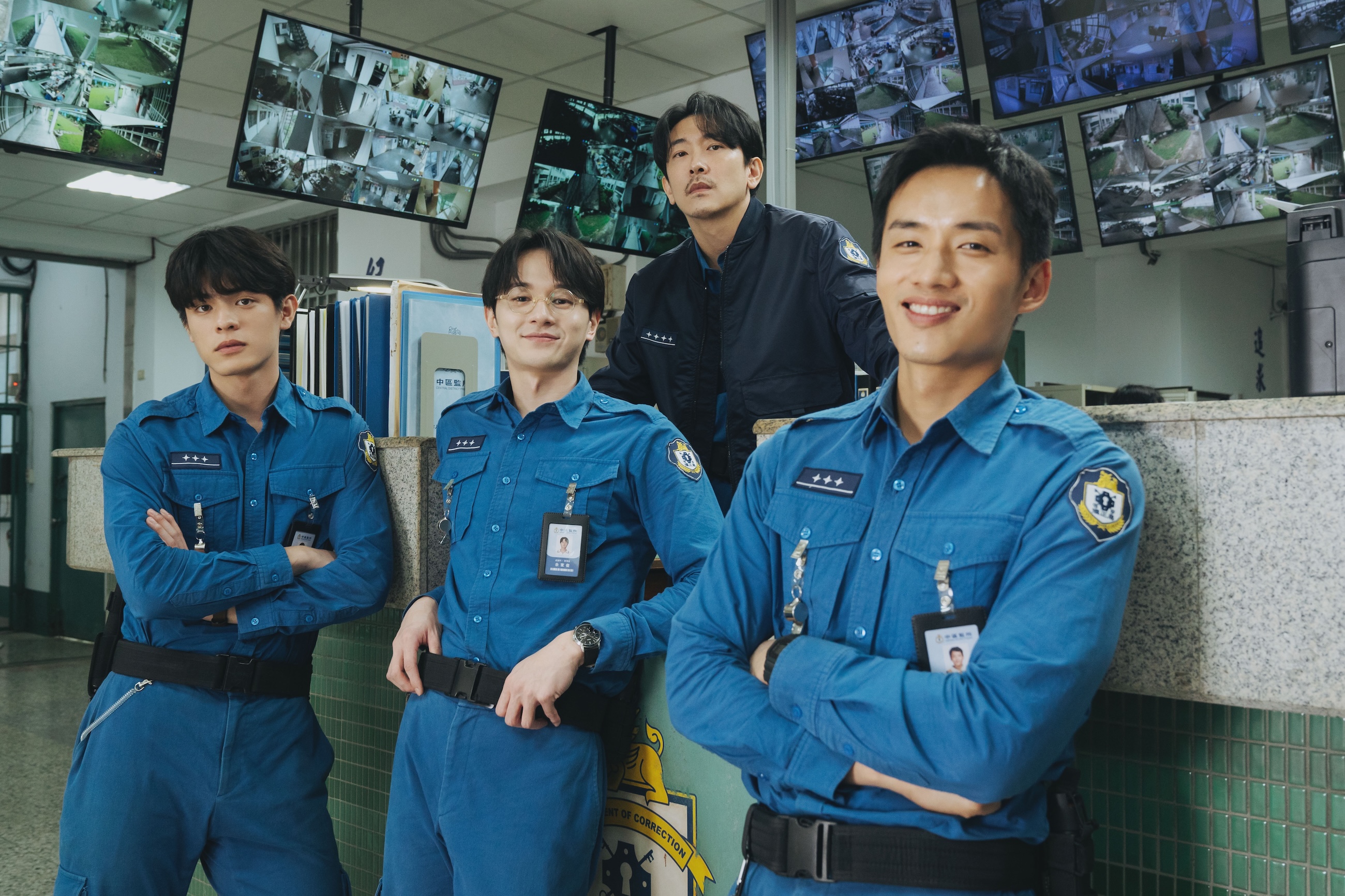 菜鳥三兄弟陳澤耀、張軒睿、邱以太遇施名帥即興出招笑到怕。（圖／愛奇藝國際版、壹壹影業提供）