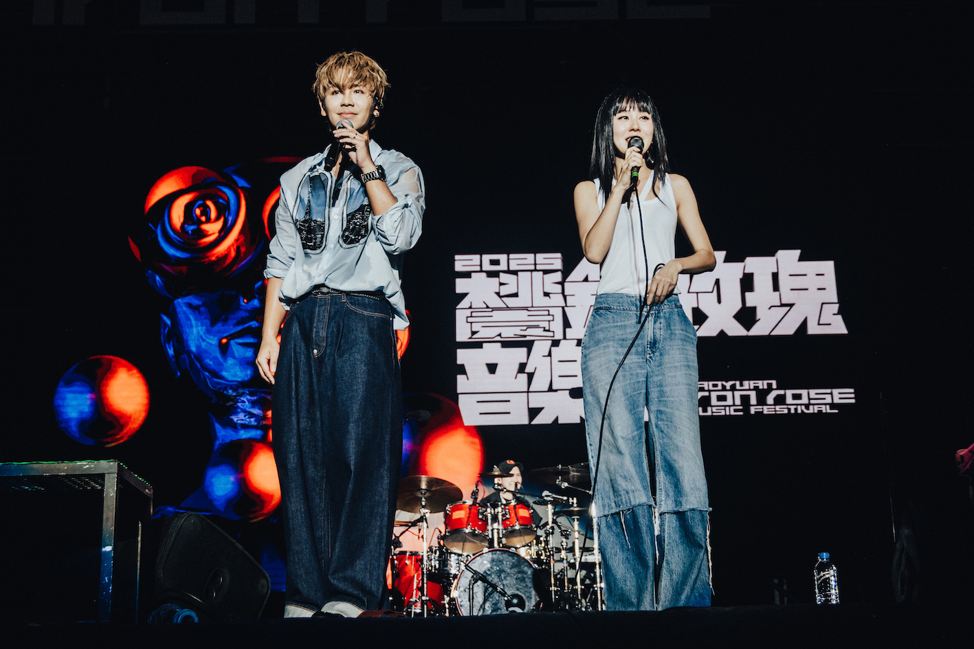 鼓鼓邀請白安擔任特別嘉賓，兩人合唱〈帶我去月球〉。（圖／新視紀整合行銷提供）