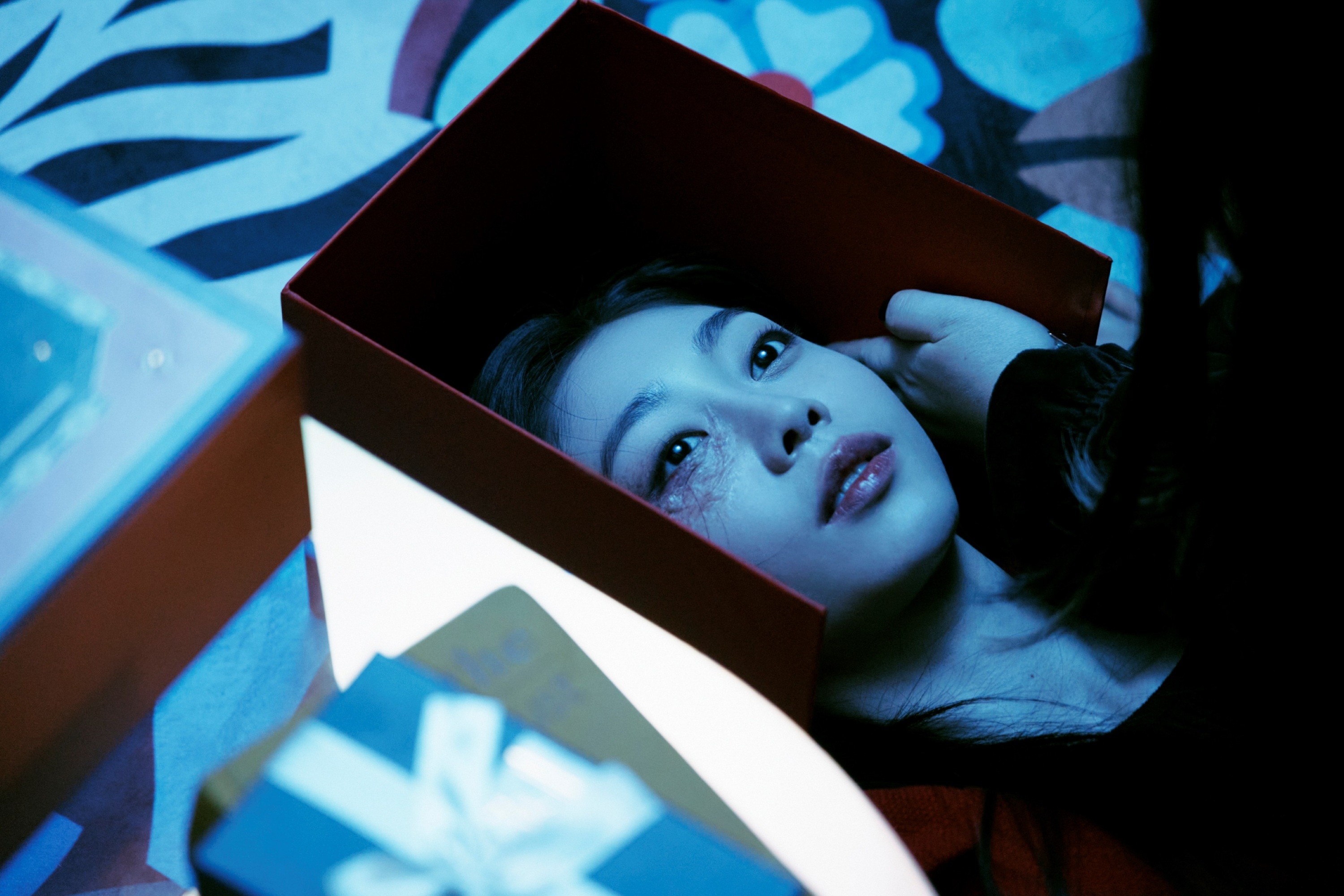 《咒你》以買賣鬼魂的禁忌市場為背景。（圖／華映提供）