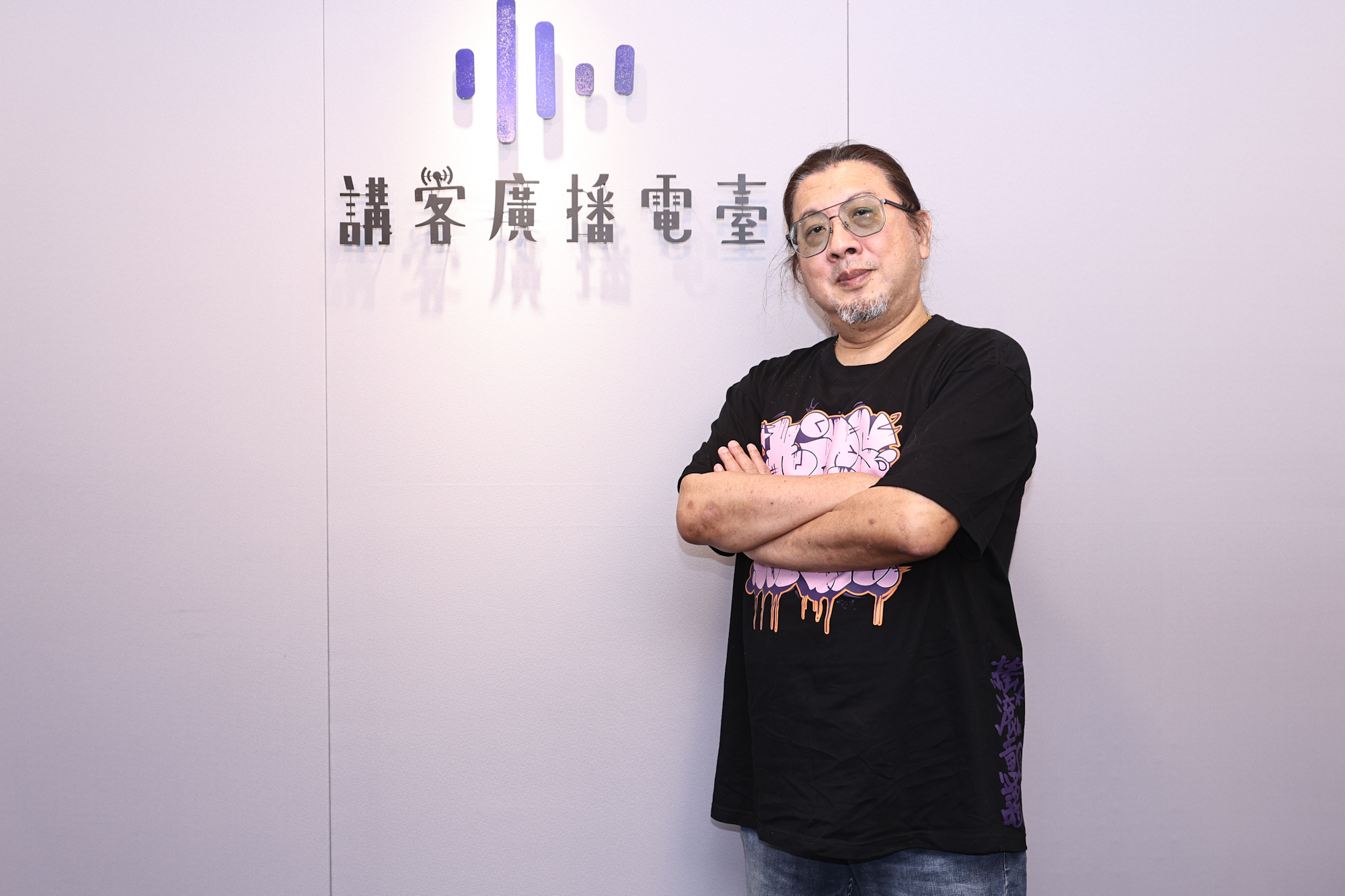 劉劭希創作客家音樂將近30年。（圖／客委會提供）