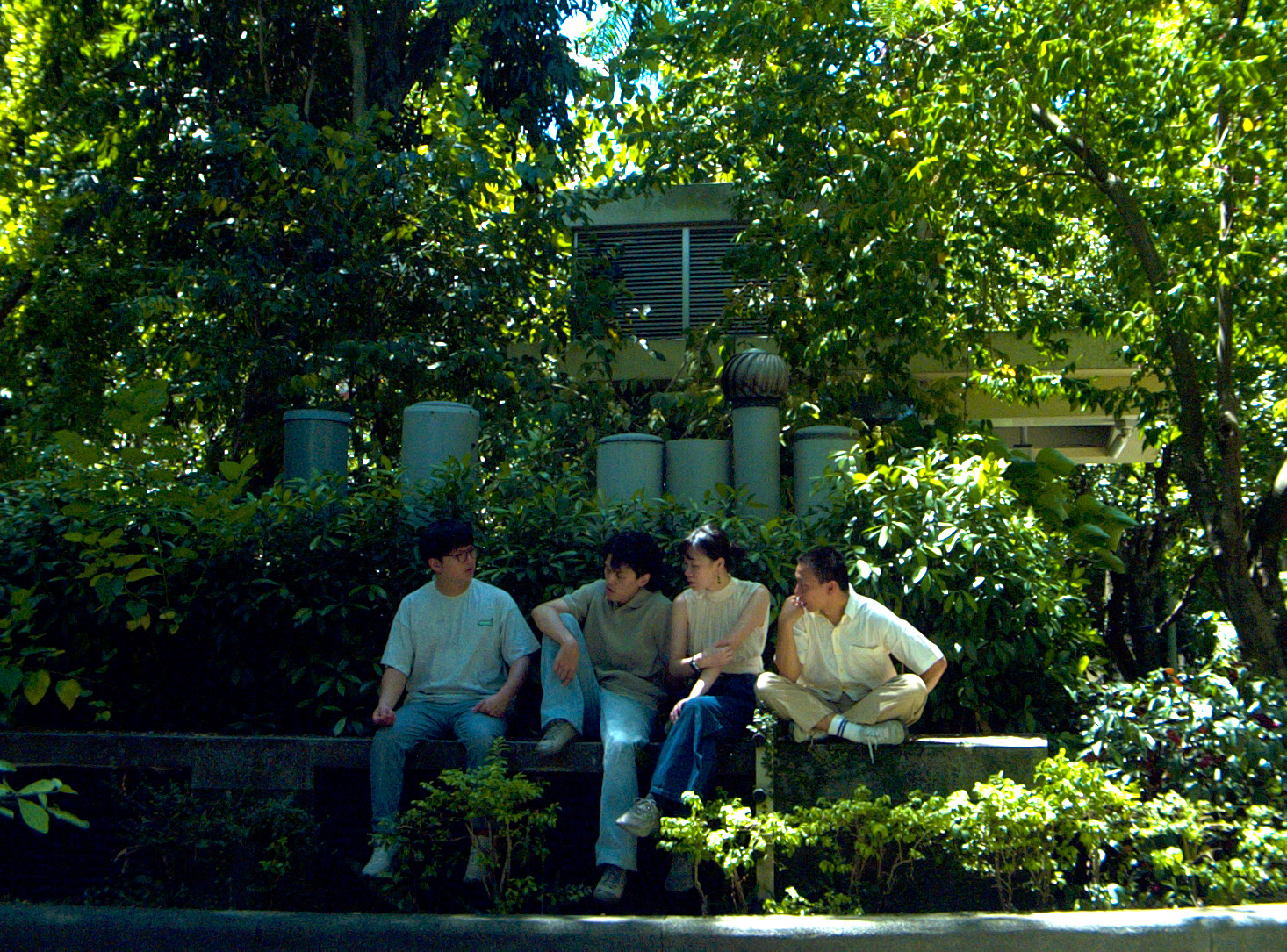 我是機車少女參與《滾石撞樂隊2》計畫，改編萬芳〈新不了情〉。（圖／滾石提供）