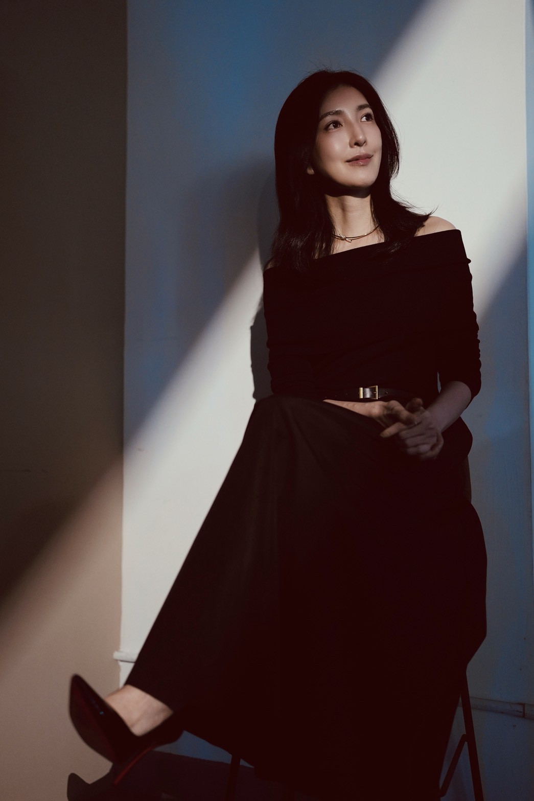 楊謹華回憶小時候很不能理解爸爸超嚴的門禁。(圖/記者許方正攝)