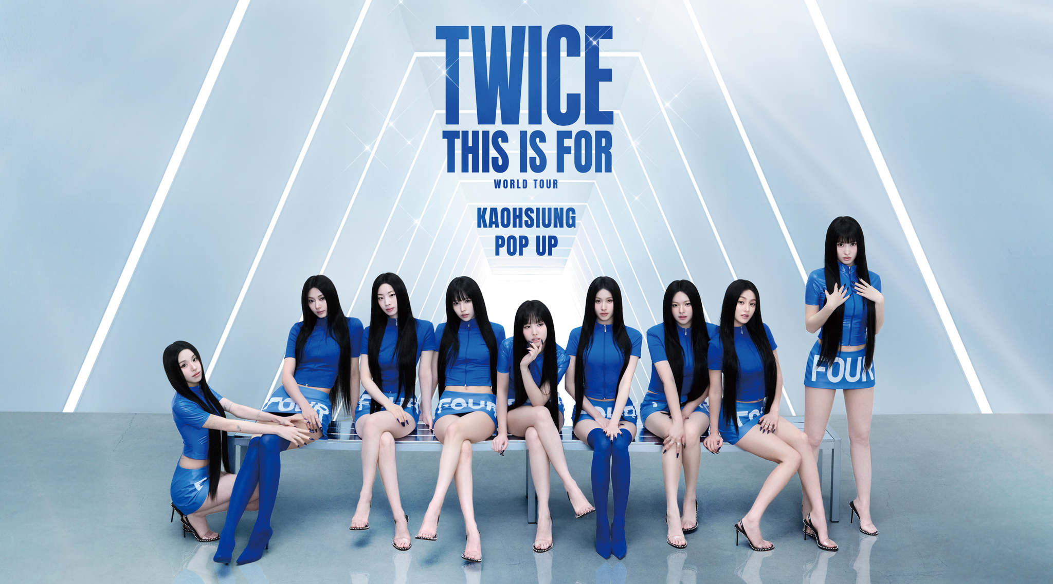 TWICE高雄快閃店 限量特典。（圖／Live Nation提供）