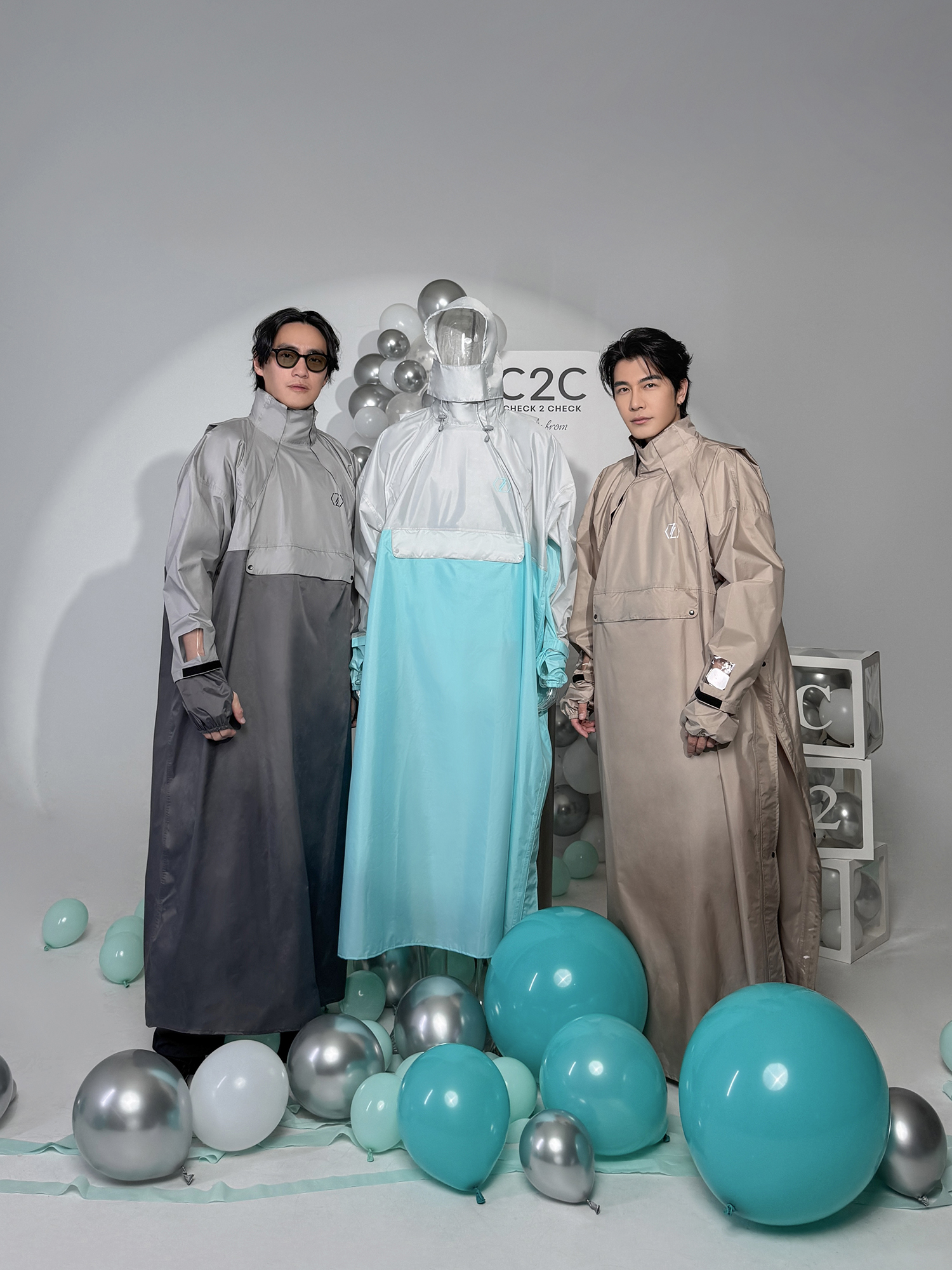 Vic（左）和森田就是自家產品活廣告。（圖／快電商提供）