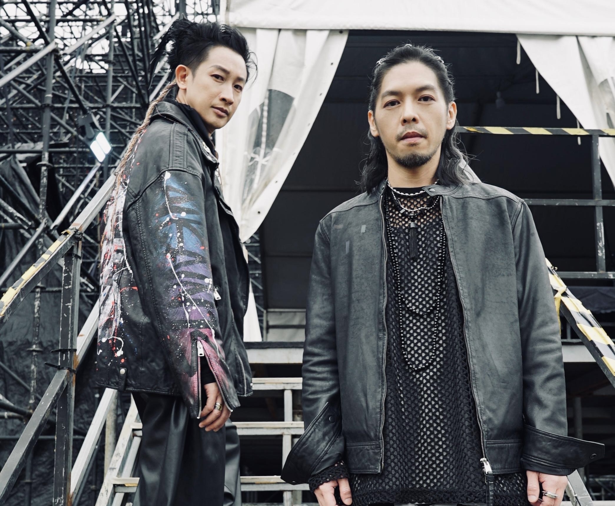 回憶殺！浪花兄弟隔15年再合體　開唱〈你是我的OK蹦〉成大型KTV