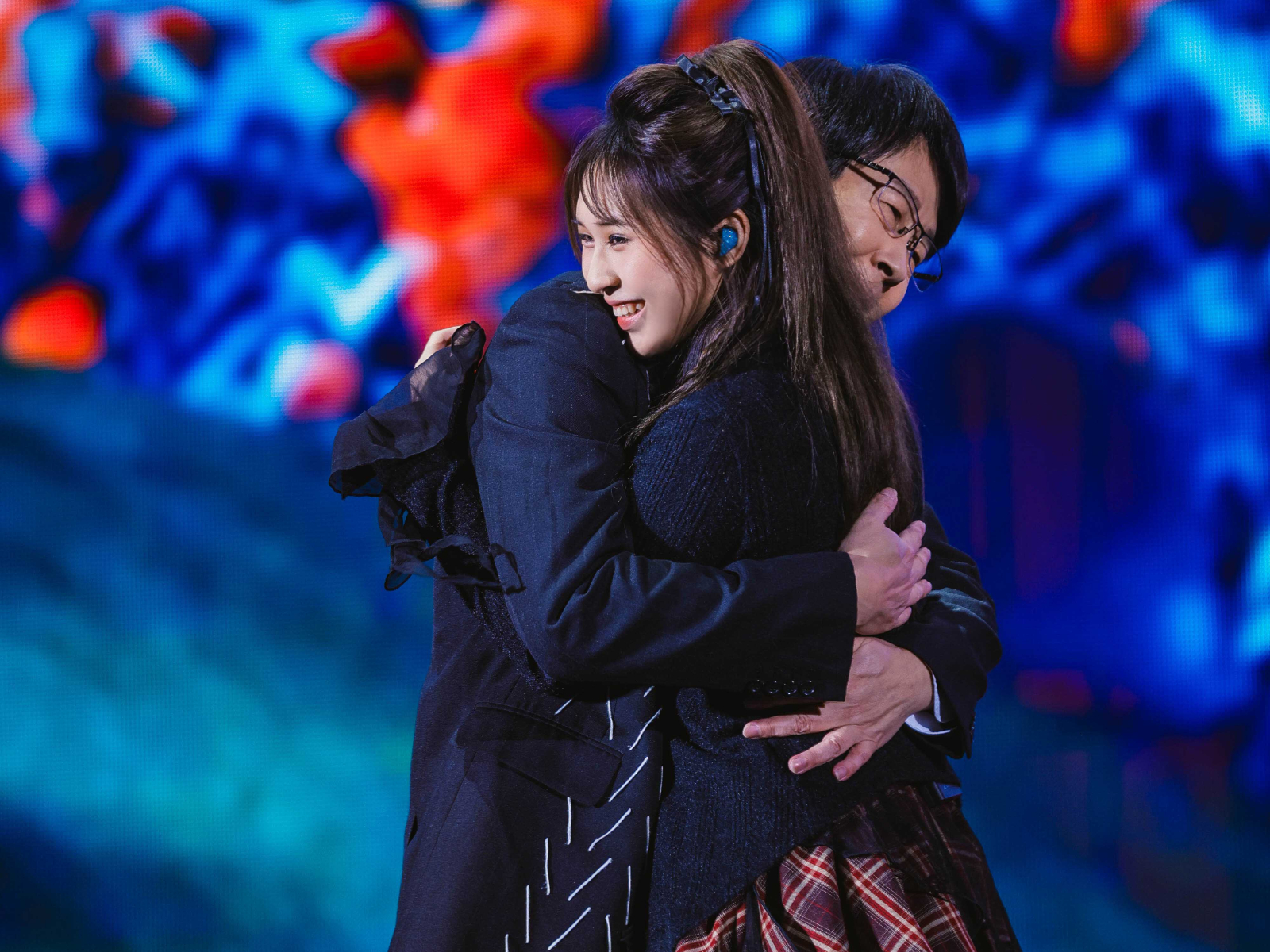 冠佑出頭天了！正妹女兒獨當一面　小玫瑰踩場五月天卡C位