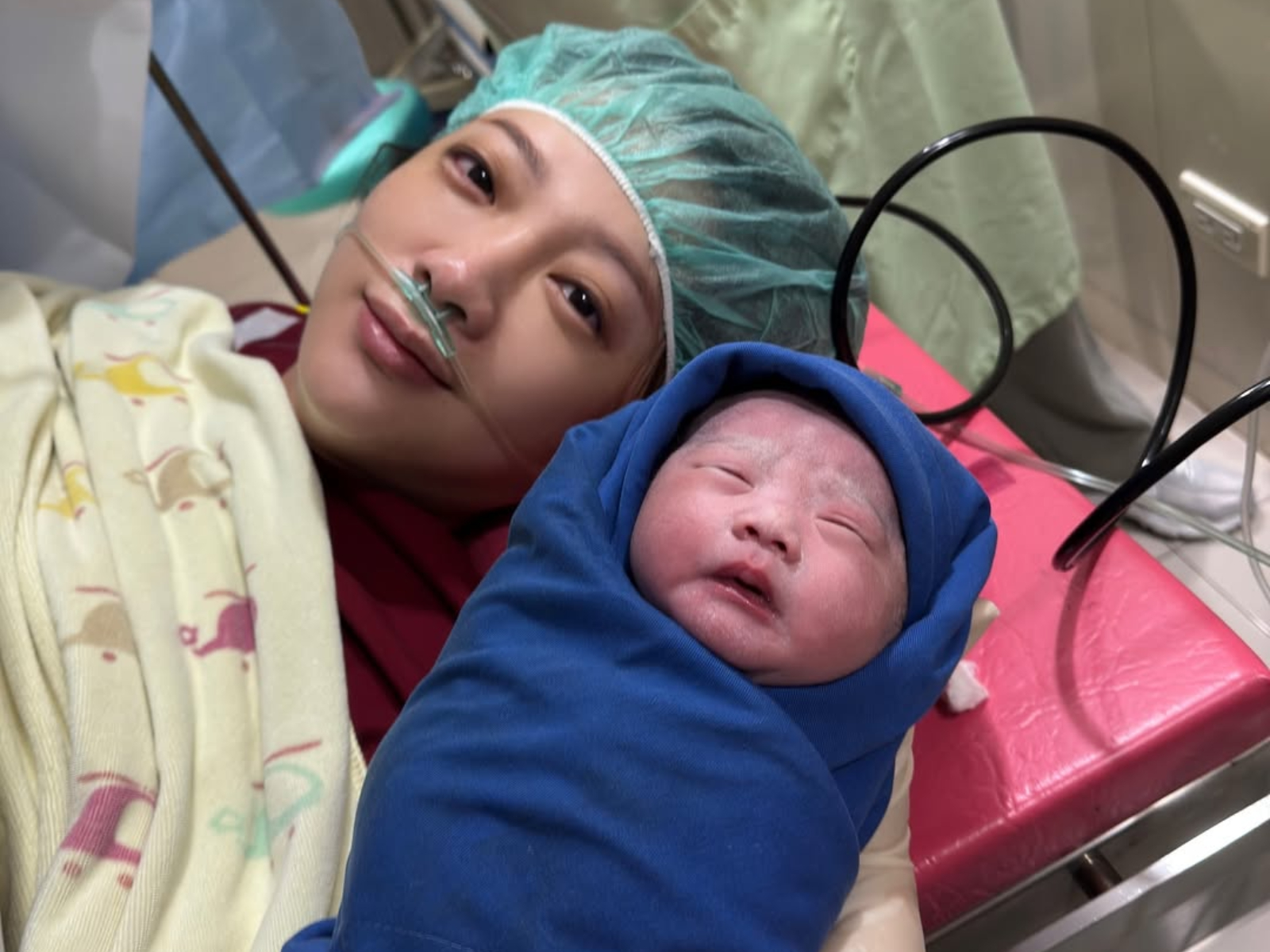 玉兔生了！熬過孕期出血、子癇前症痛苦　想到女兒「變得勇敢」