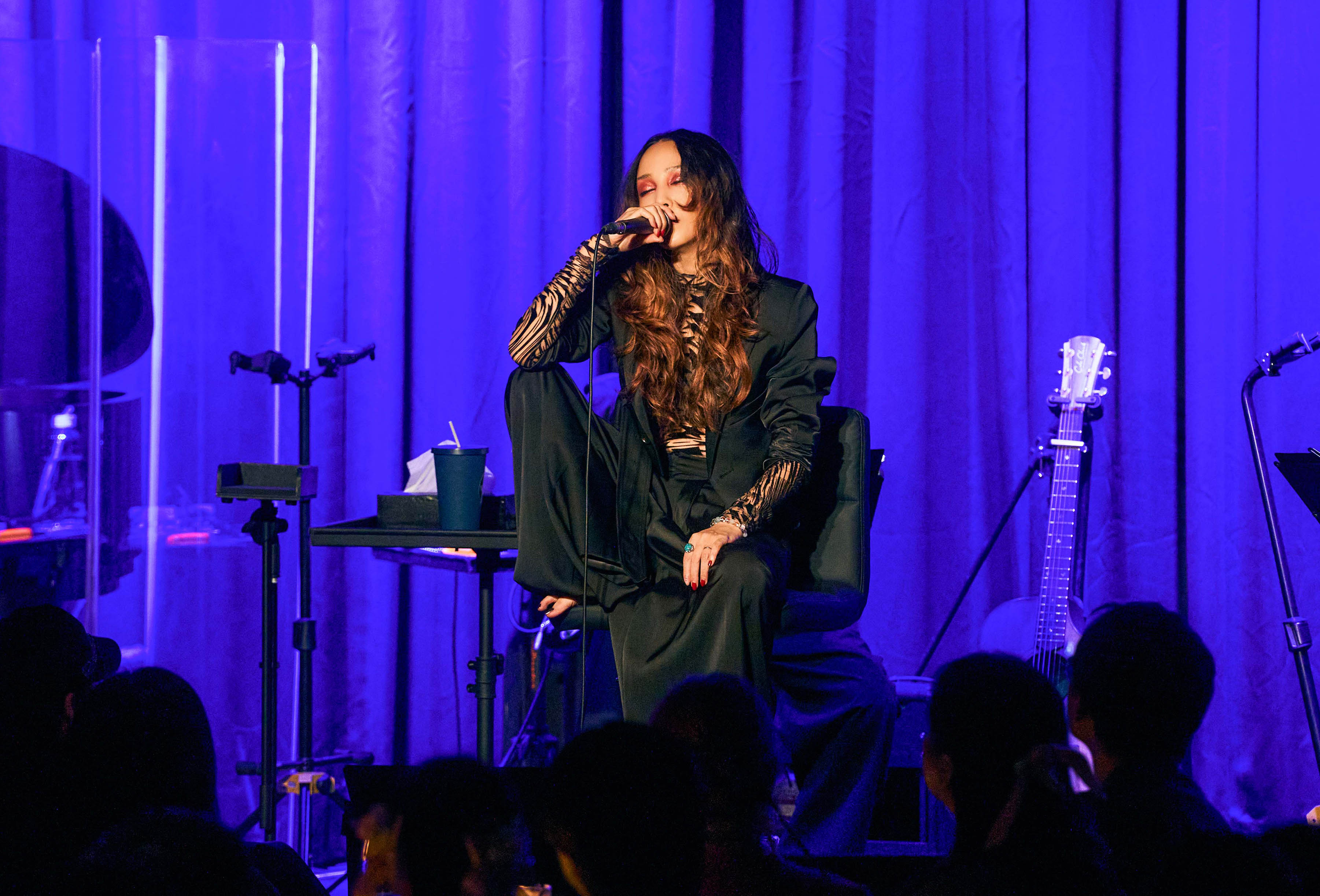 中島美嘉獻唱中森明菜的名曲《難破船》。（圖／Billboard Live TAIPEI提供）