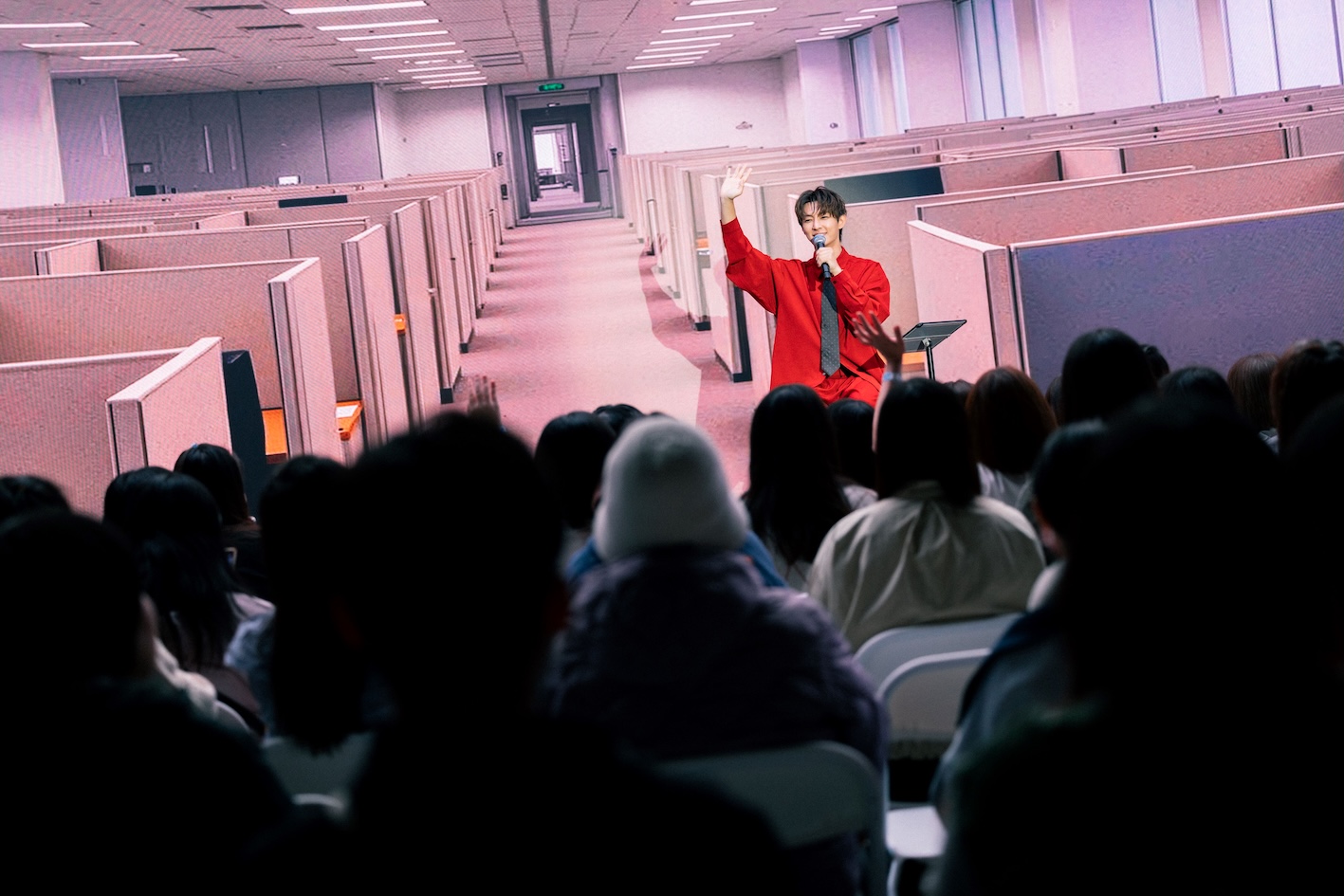 炎亞綸在生日會上公布雙重喜訊。(圖/晴空鳥提供)