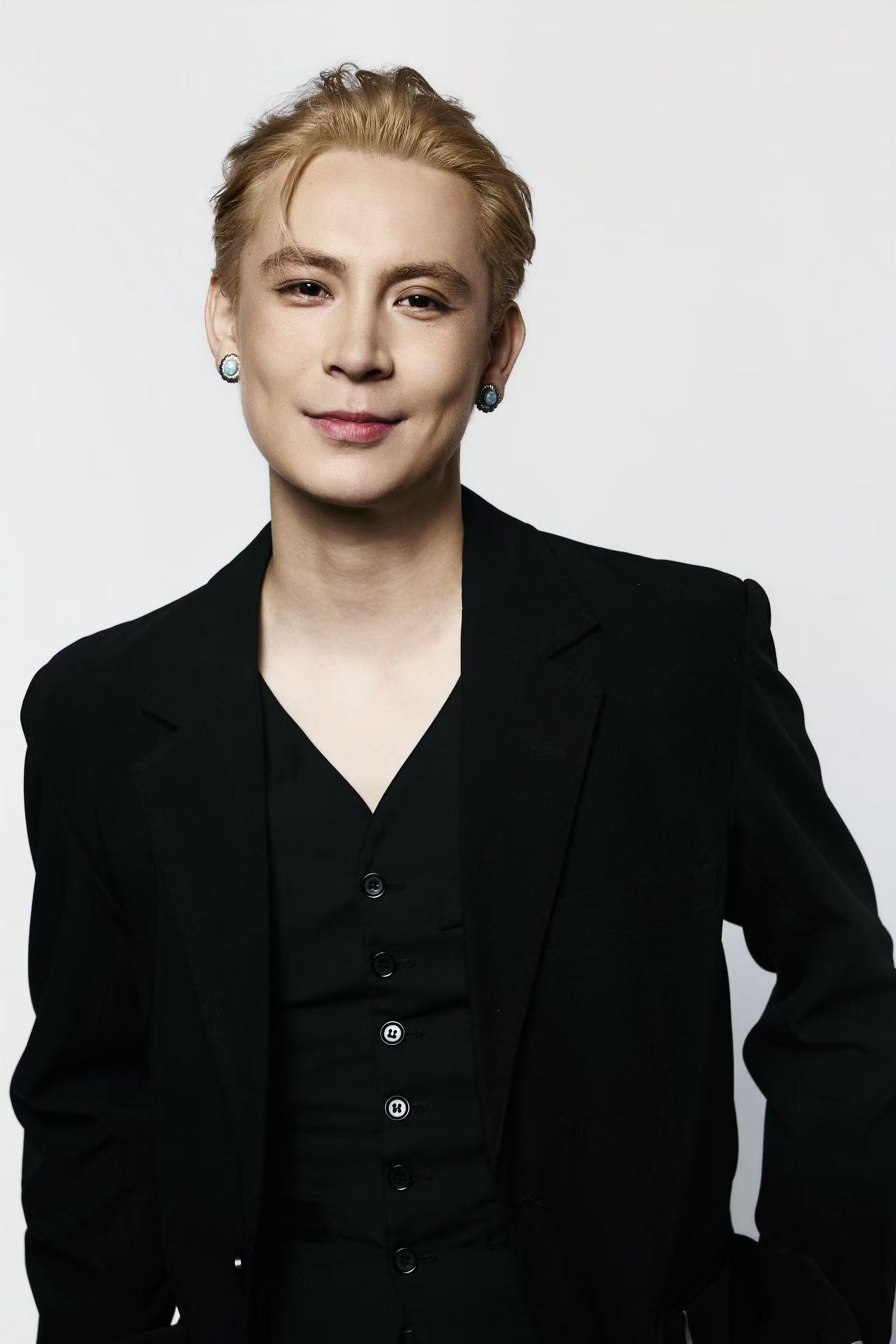 step.jad依加擅長R&B曲風。（圖／MERCURY娛樂提供）