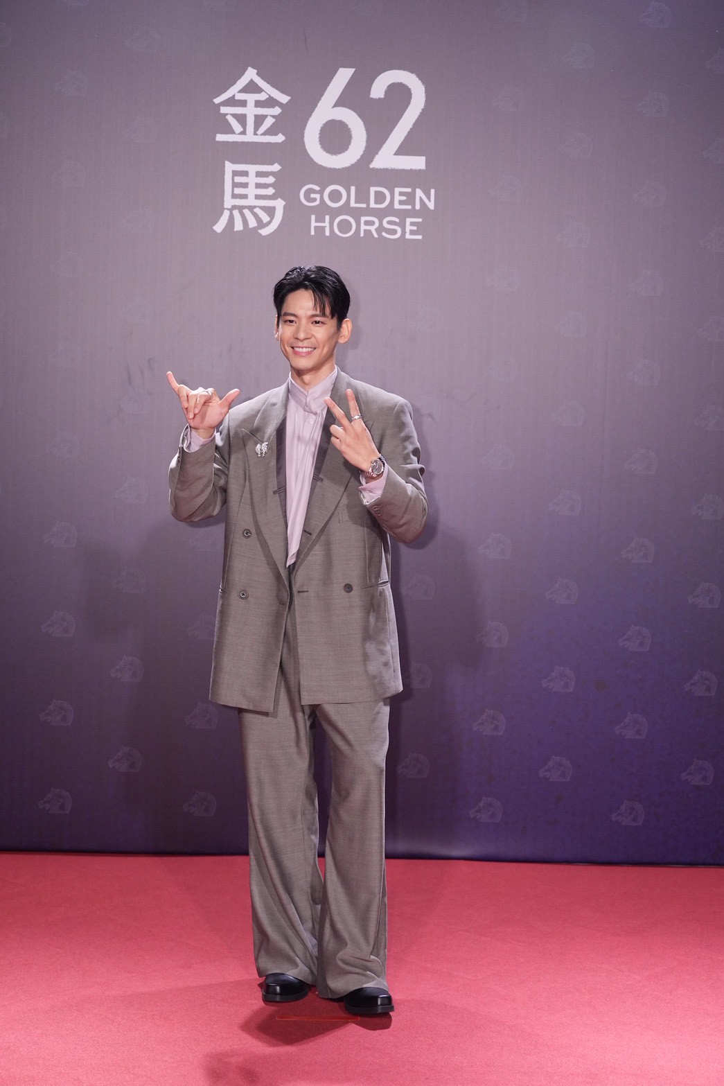 林柏宏自嘲芋頭火鍋配色。(圖/記者陳明中攝)