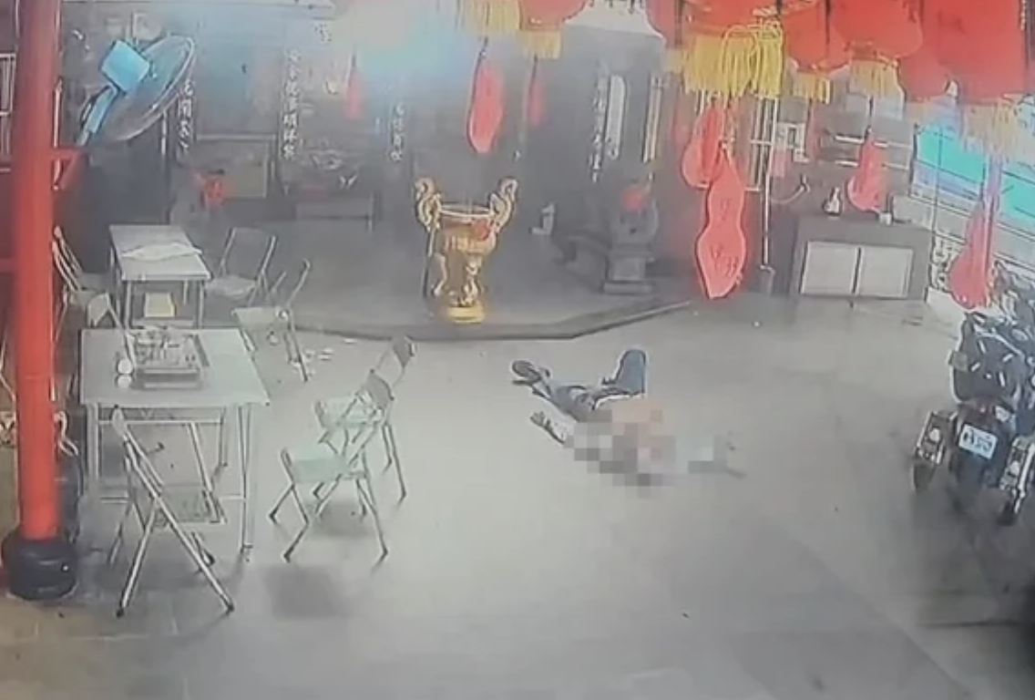 驚！基隆獨居翁「綁鞭炮在身上」引爆重傷　急送醫搶救中