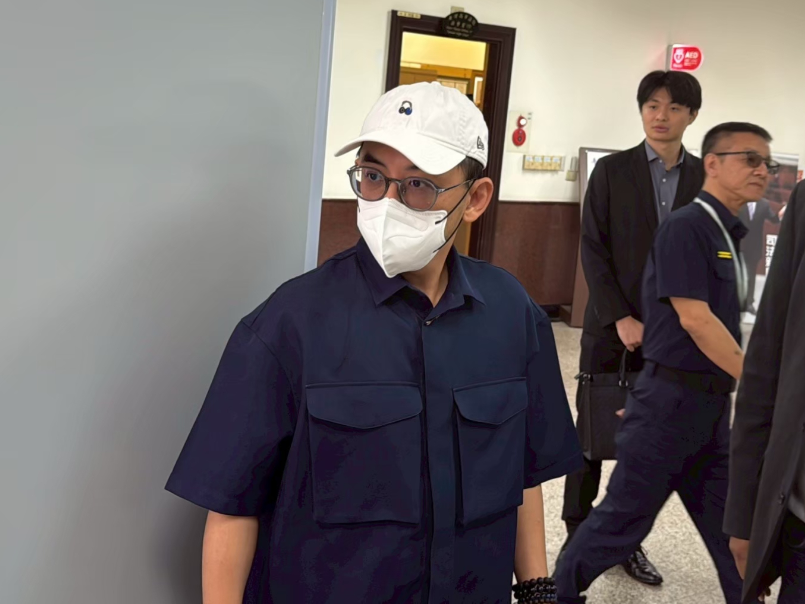 35位被害者全和解！黃子佼持兒童性影像遭求刑　悔喊「失去妻女」