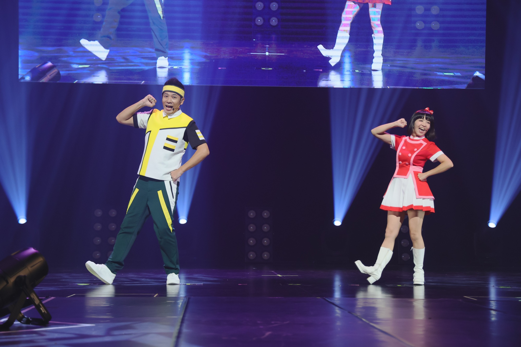 香蕉哥哥與草莓姐姐驚喜登場avantgardeyu演唱會。(圖/Bin Live Entertainment提供)