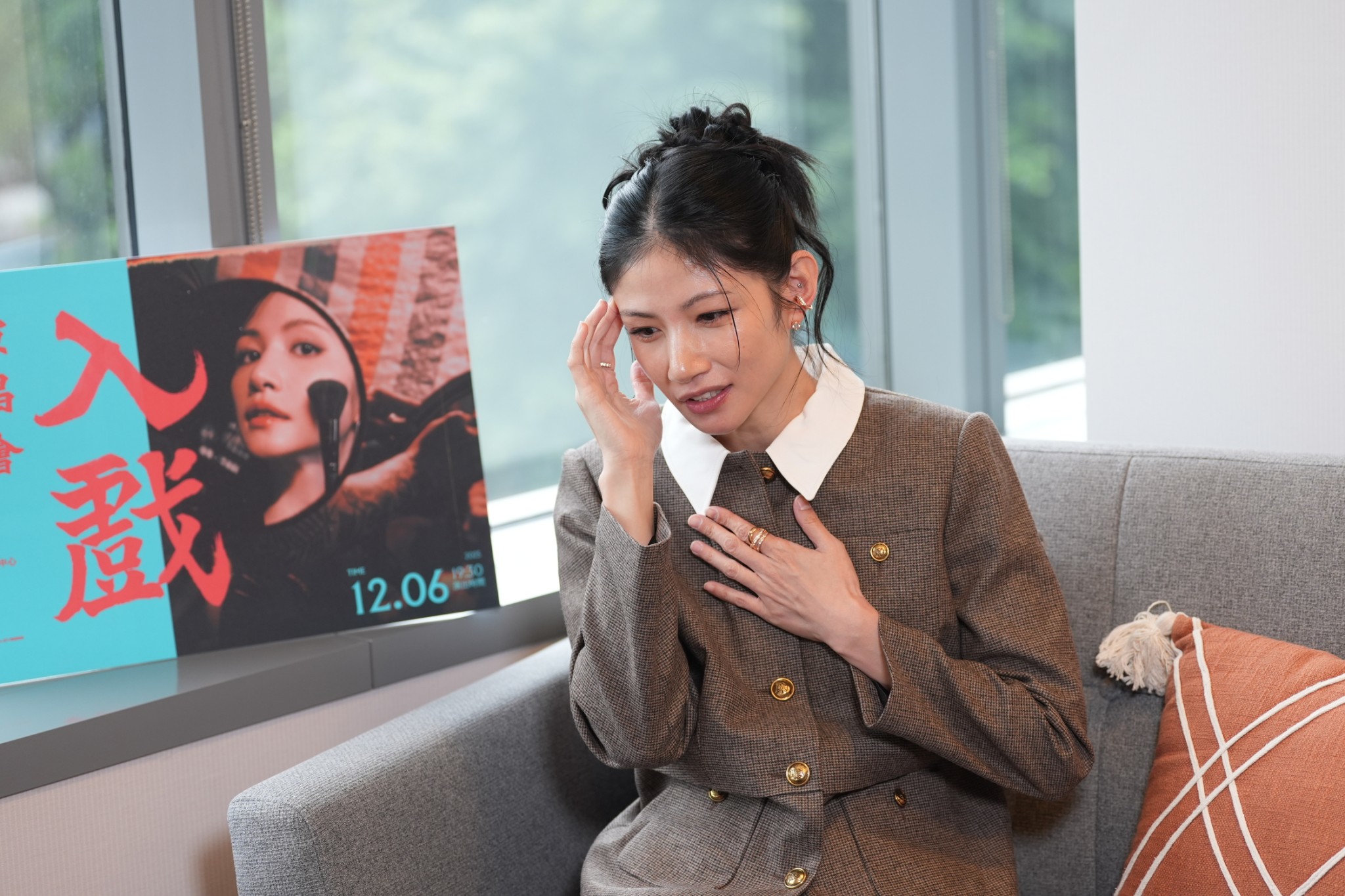 李千娜好糾結,電子花車真的要賣嗎!(圖/記者陳明中攝)