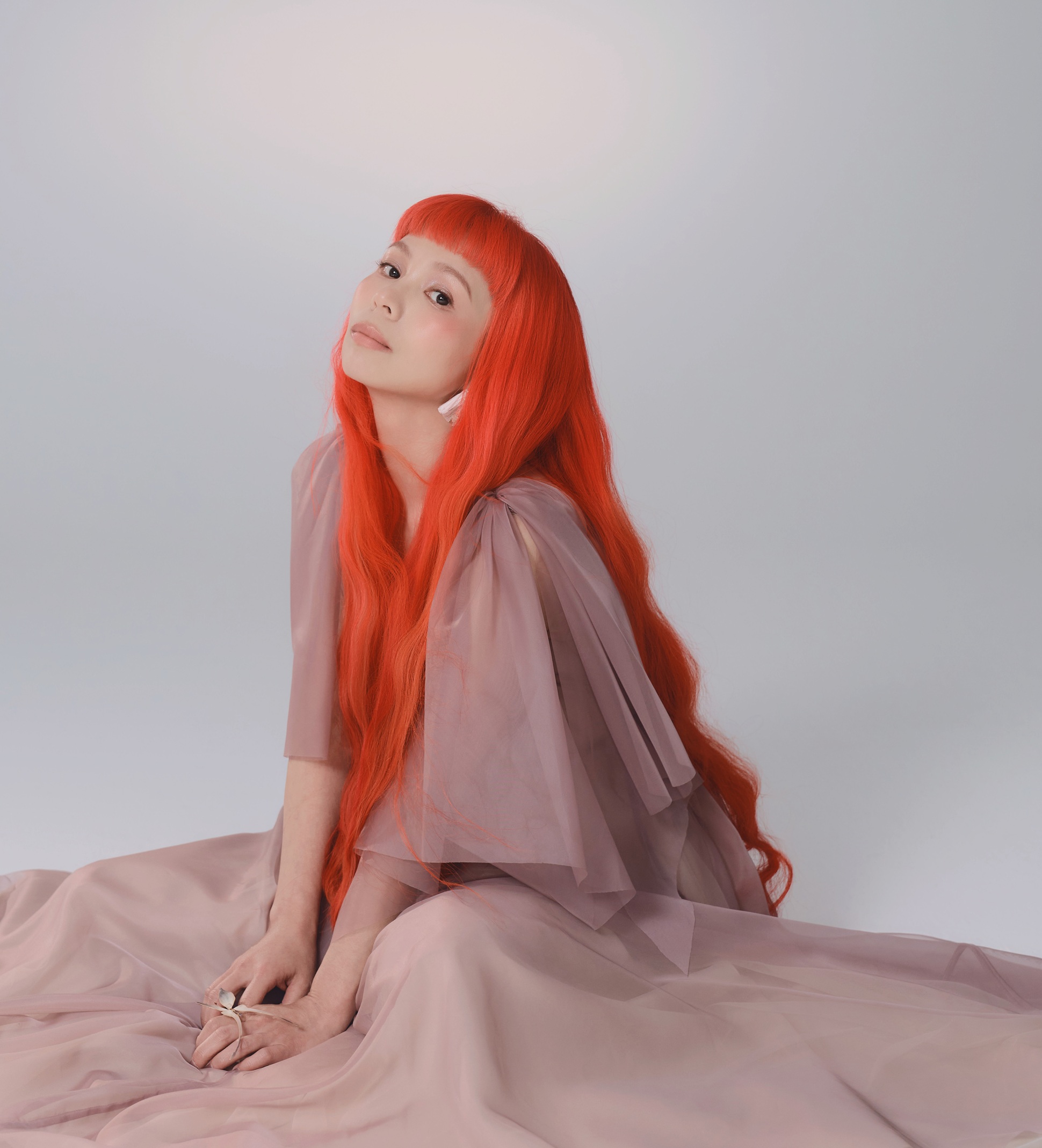 許哲珮Peggy相隔四年發行第11張個人創作專輯《樹洞裡可以悲傷》。(圖/雪人音樂提供)