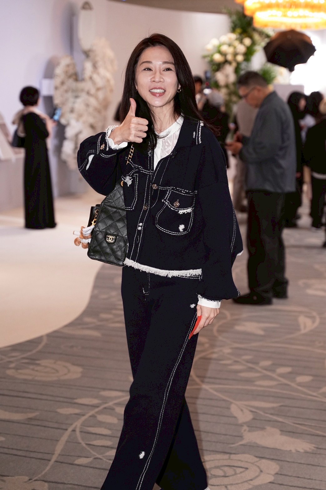 謝盈萱感覺有點不知所措。（圖／記者陳明中攝）