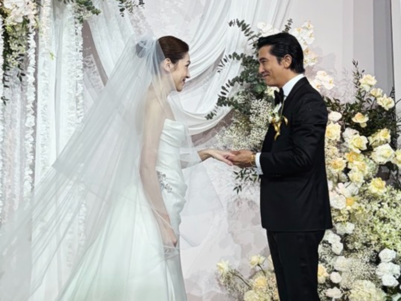 許瑋甯感人誓詞曝動心4瞬間　邱澤哽咽喊：牽著妳到化成灰燼