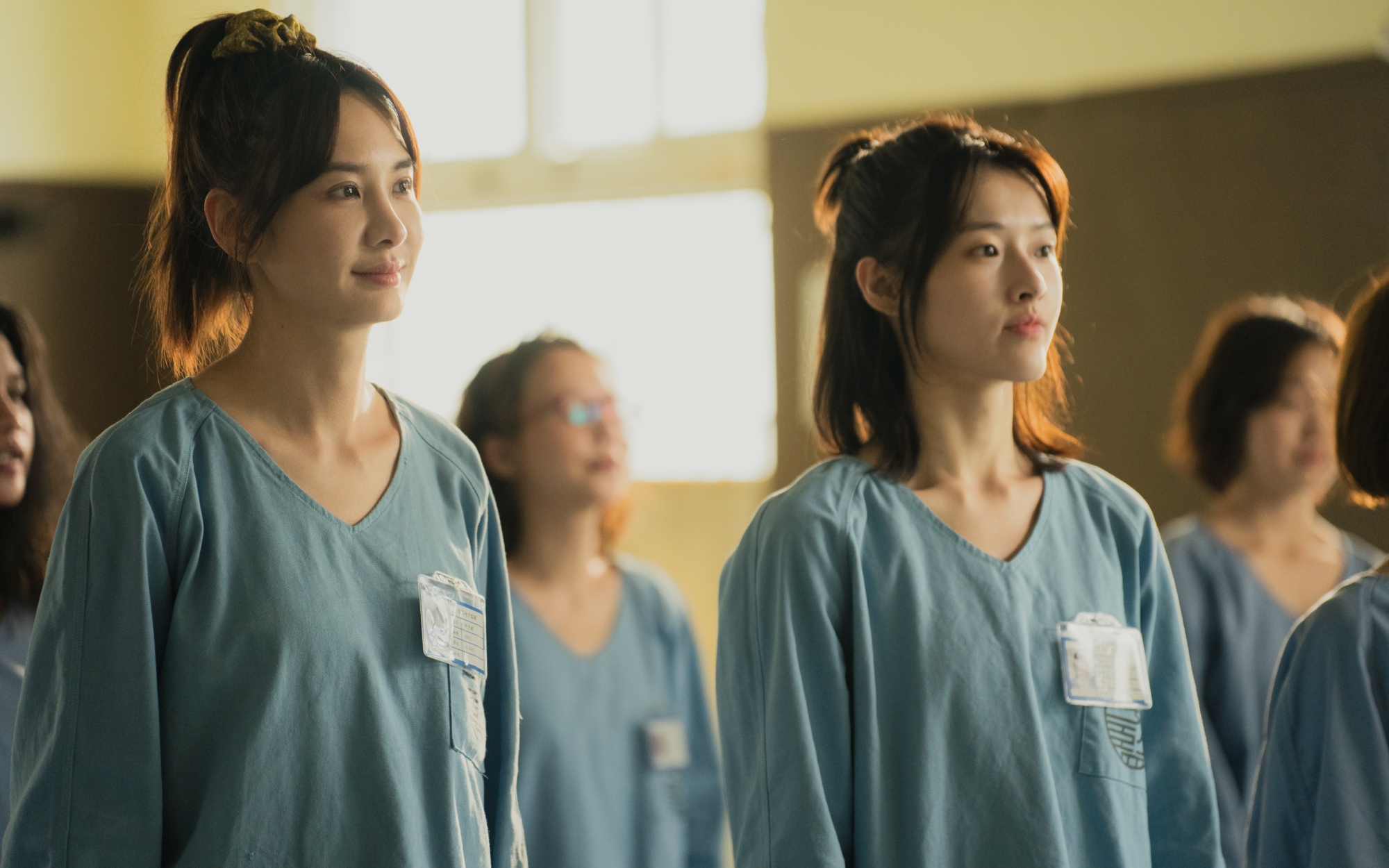 《陽光女子合唱團》安心亞（左）在海景第一排被苗可麗訓斥，內心卻很開心。（圖／壹壹喜喜提供）