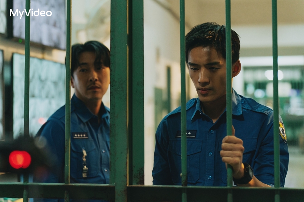 陳澤耀（右）笑稱被興趣困住成車奴，每天要花3hrs親自洗。（圖／愛奇藝國際版、壹壹影業提供）