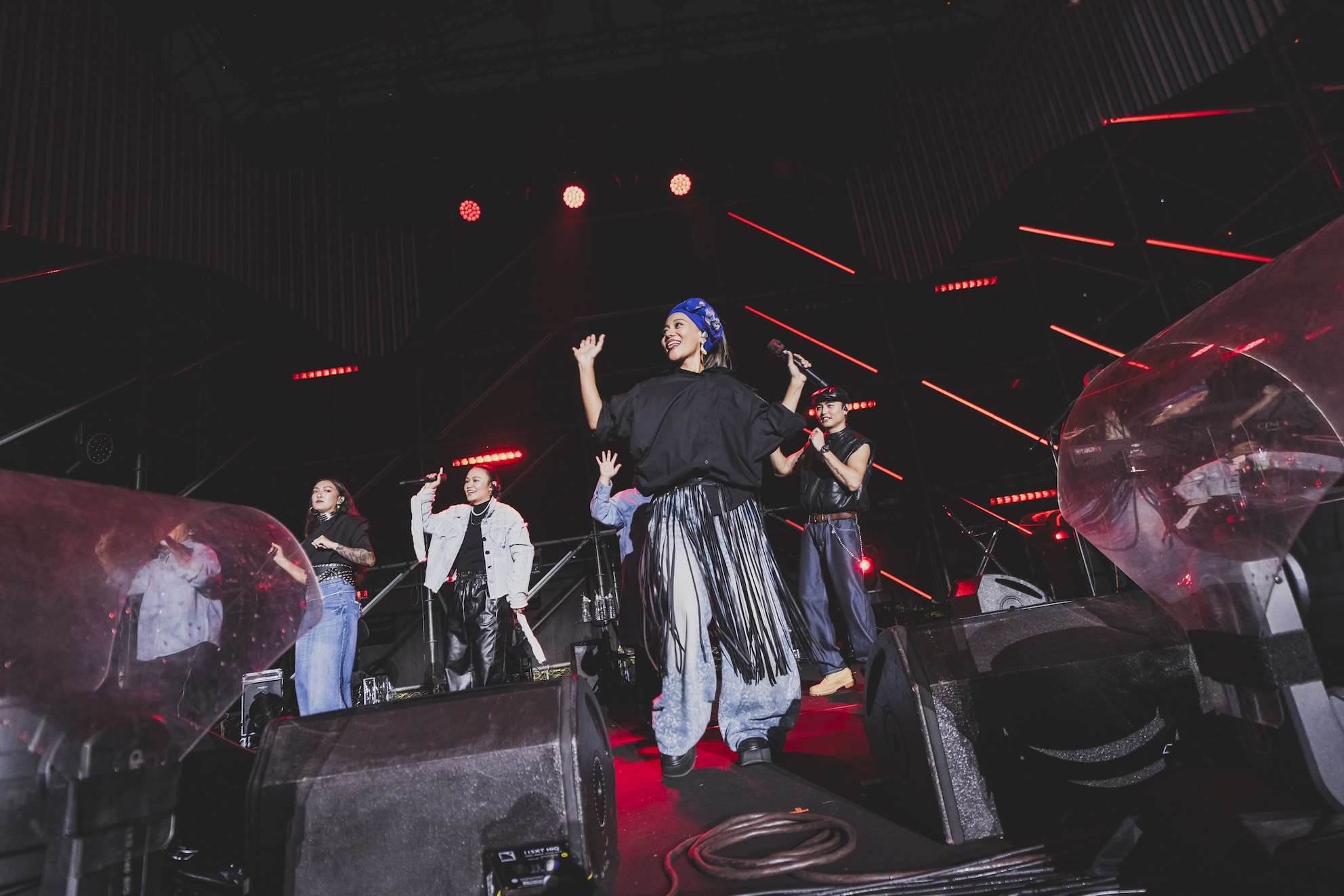 阿爆簡單生活節〈跳一波〉嗨翻　楊乃文「講話很難」選擇猛喝水