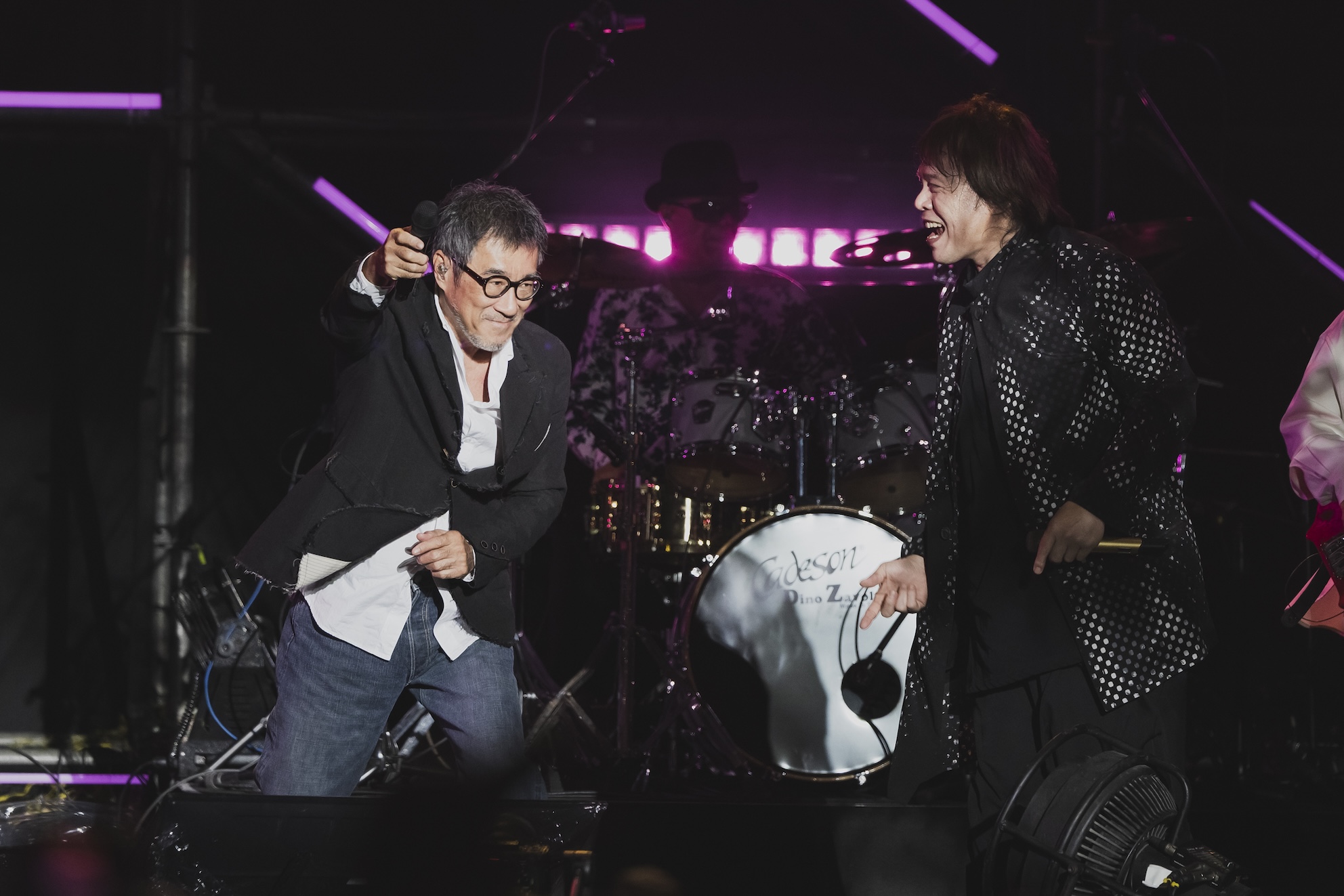 伍佰登台驚喜合唱李宗盛　2度安可飆唱〈衝衝衝〉寵粉