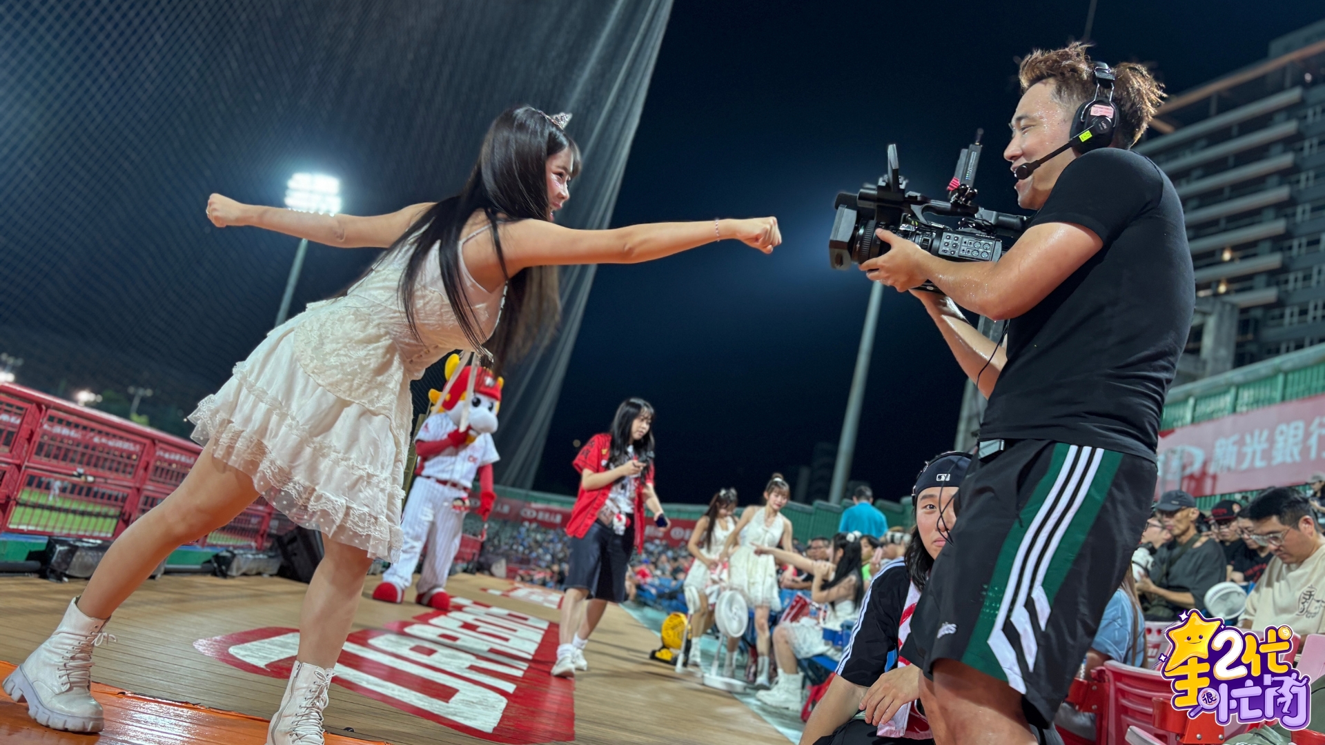 余祥銓登職棒髮香區爽變攝影師　焦曼婷播報賽況險當場嘔吐