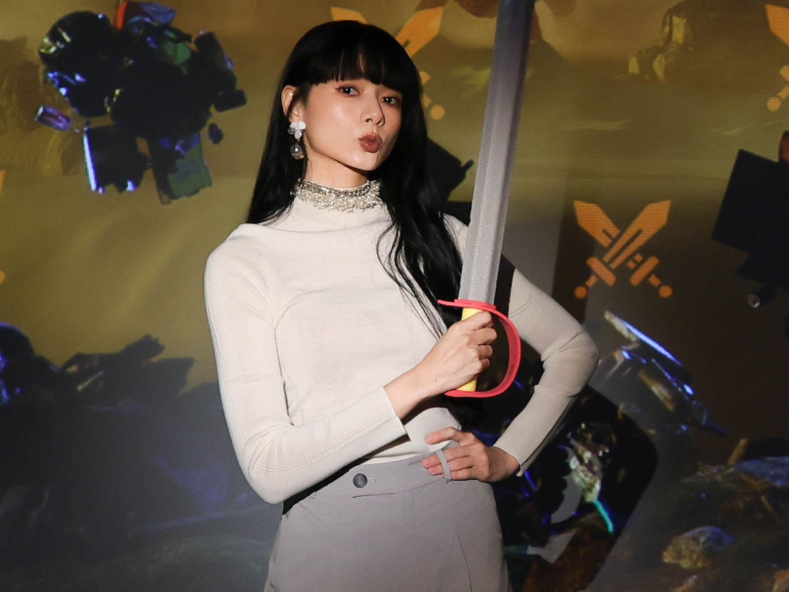 郭源元滑Threads激發靈感。(圖/詠威互動科技提供)