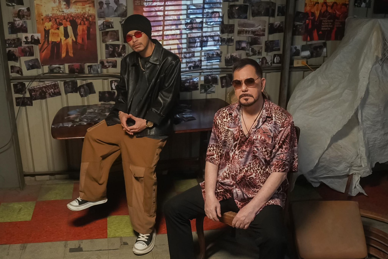 黃秋生曾與黃明志合作MV。(圖/翻攝自黃明志FB)