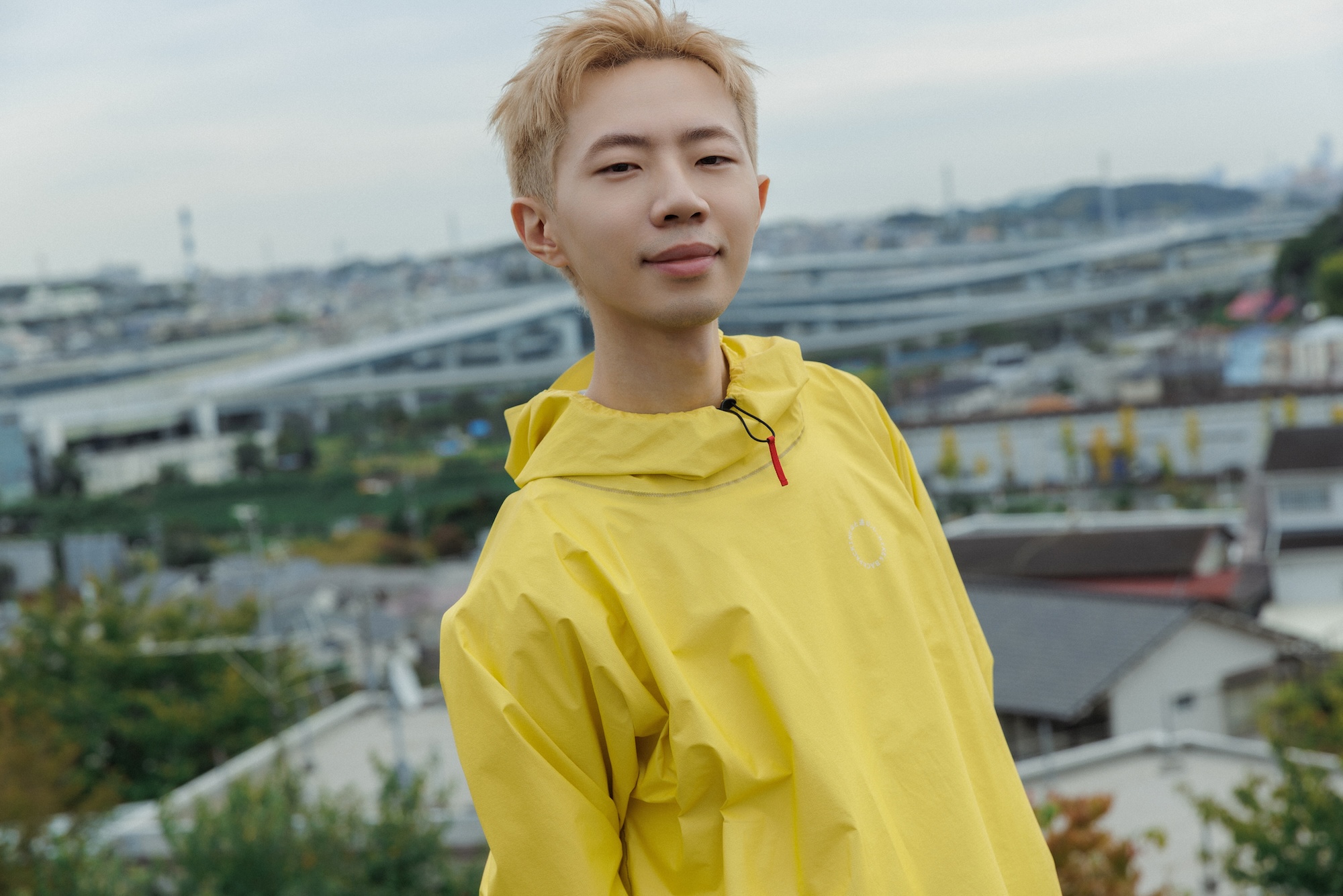 鄭興換了不同造型。(圖/好的秋工作室提供)