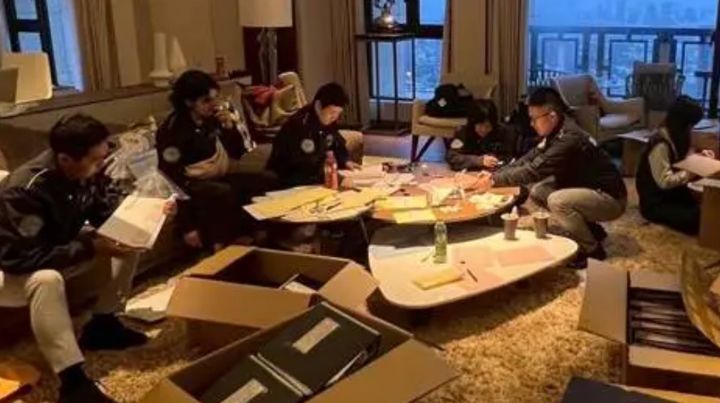 檢警扣押26台名車市值達4.8億。（圖／調查局提供）