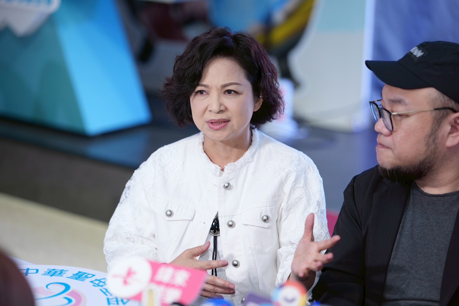 楊貴媚為薛仕凌閃兵一事緩頰說:「給一點時間」。(圖/記者王人傑攝)