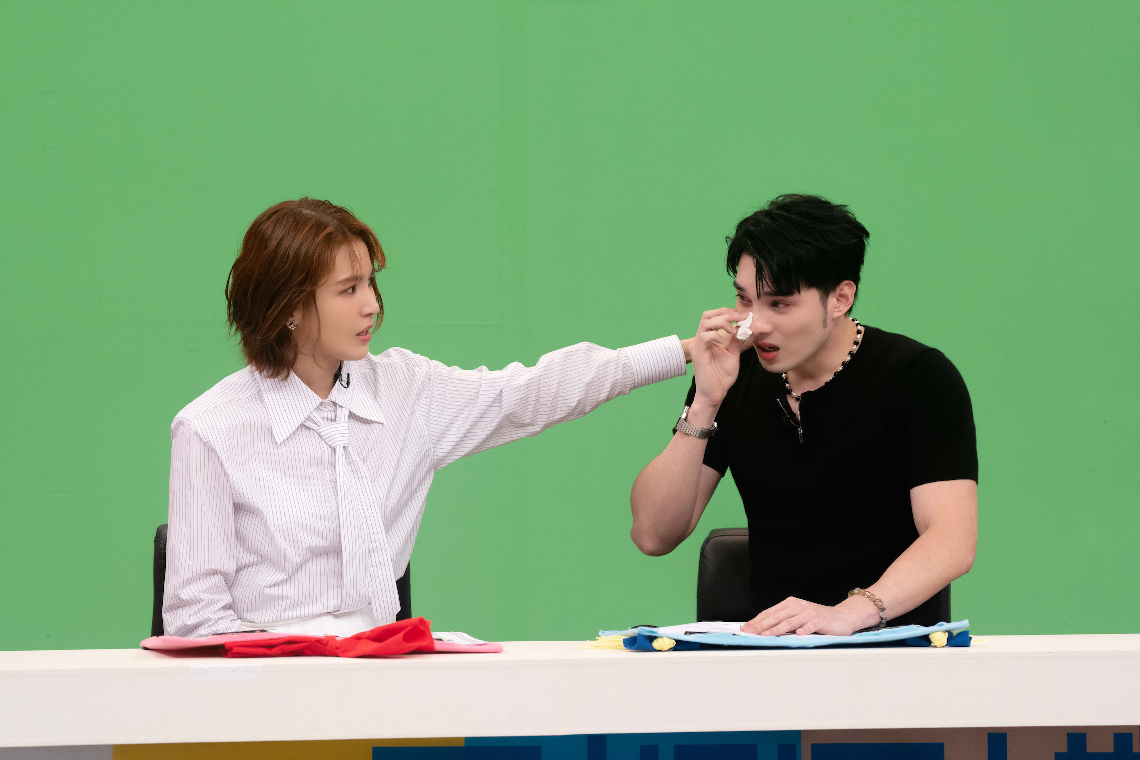 與曾沛慈淚灑攝影棚　黃偉晉媽媽過世後竟收到「穿越時空的訊息」