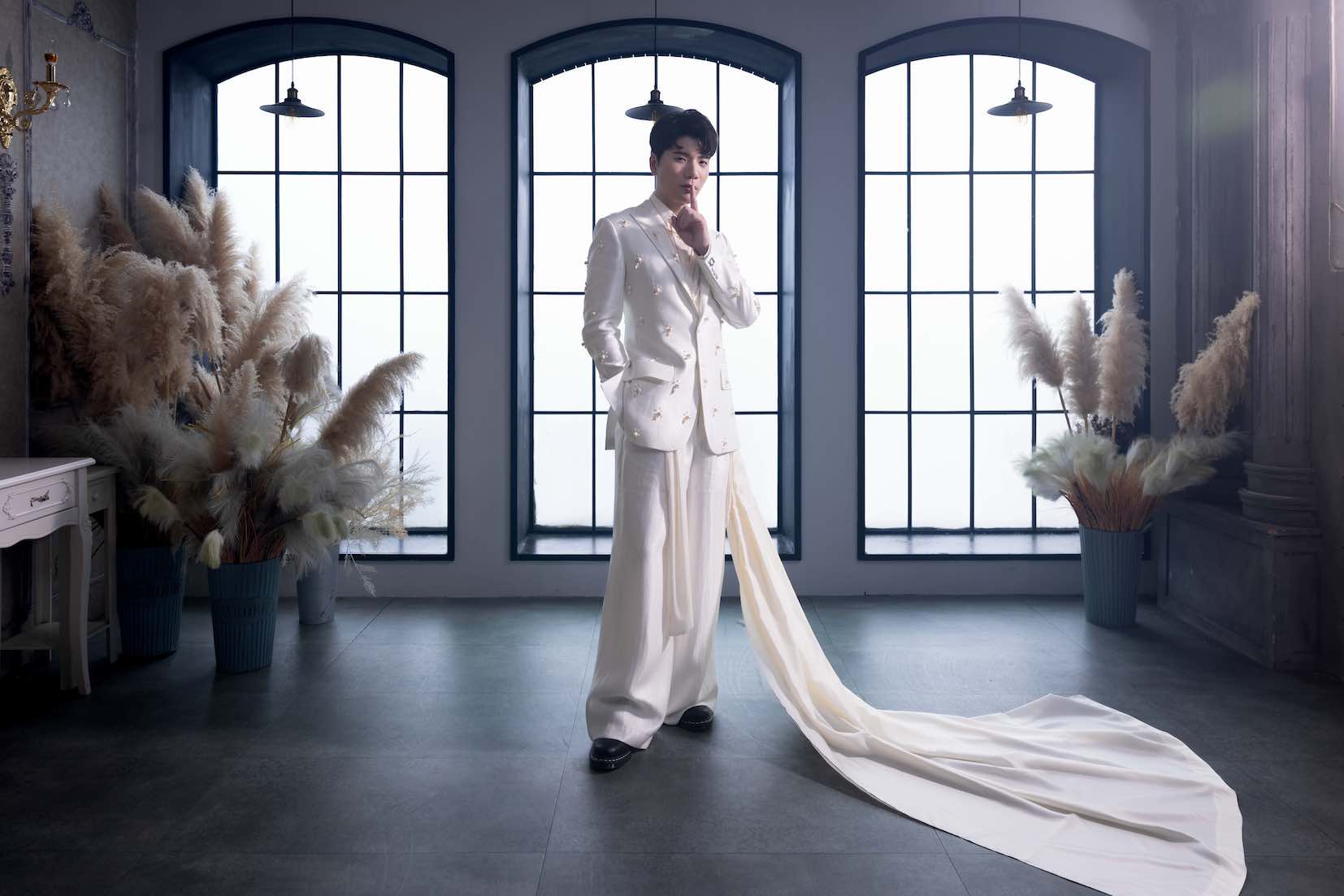 不顧誤解以雙魚座為榮　歌手張鶴曦新歌浪漫愛幻想