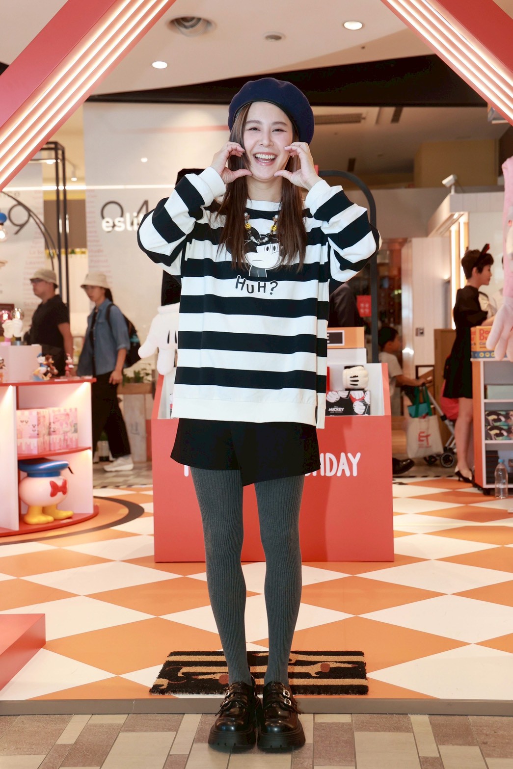 身為三寶媽的黃小柔開心能把陪伴自己長大的好朋友介紹給孩子們。(圖/記者王人傑攝)