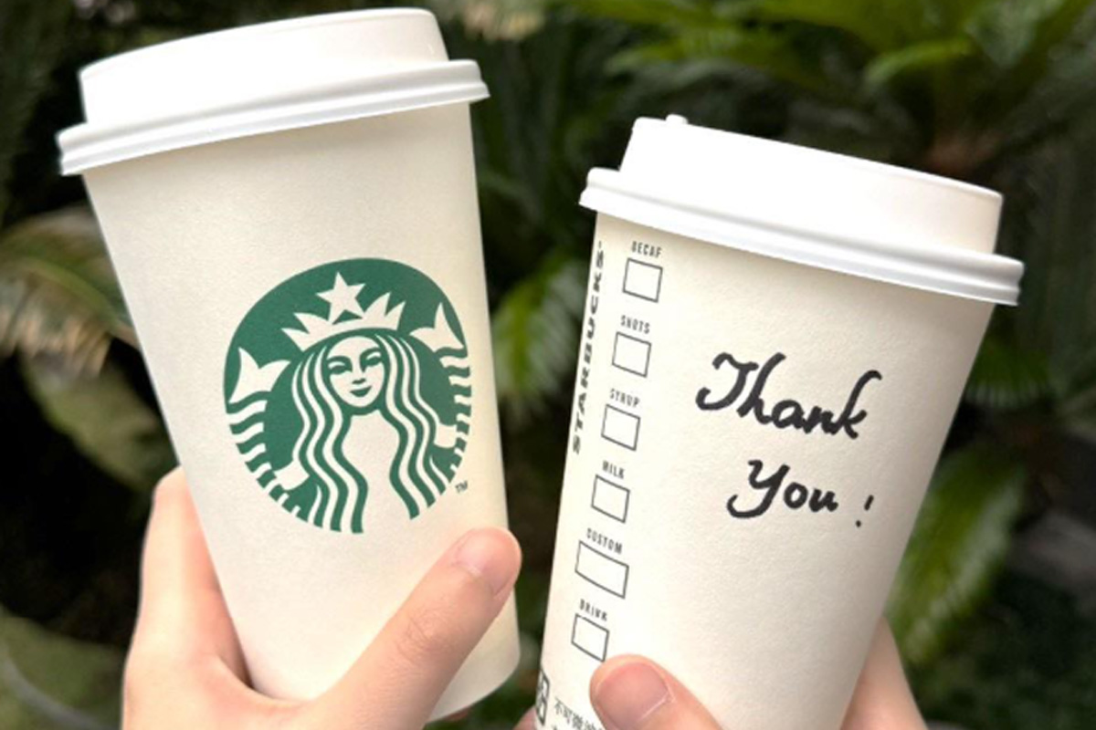 星巴克買1送1來了。(圖/翻攝星巴克IG)